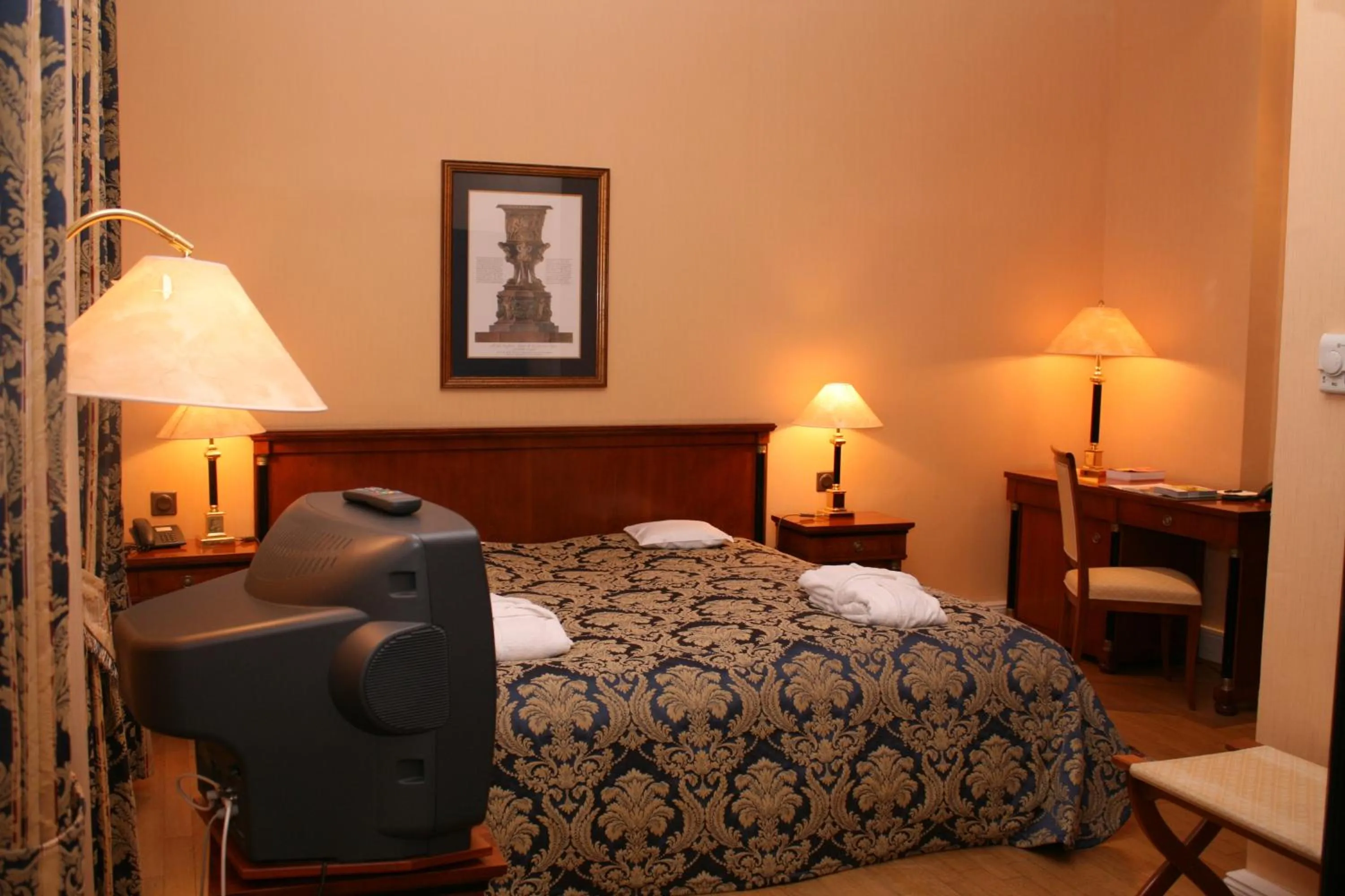 Bed in Hotel Altes Gymnasium