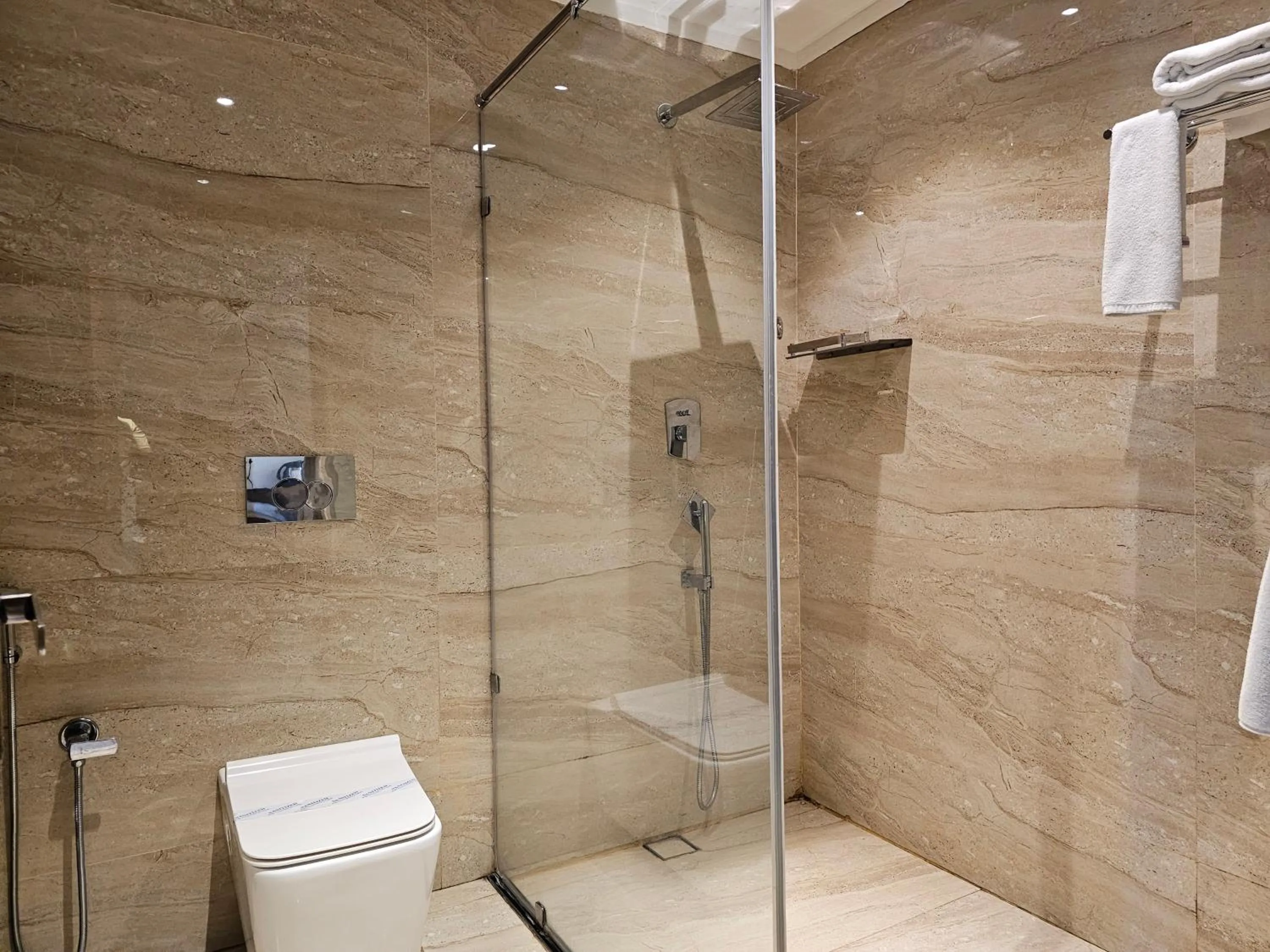 The creek boutique resort & spa