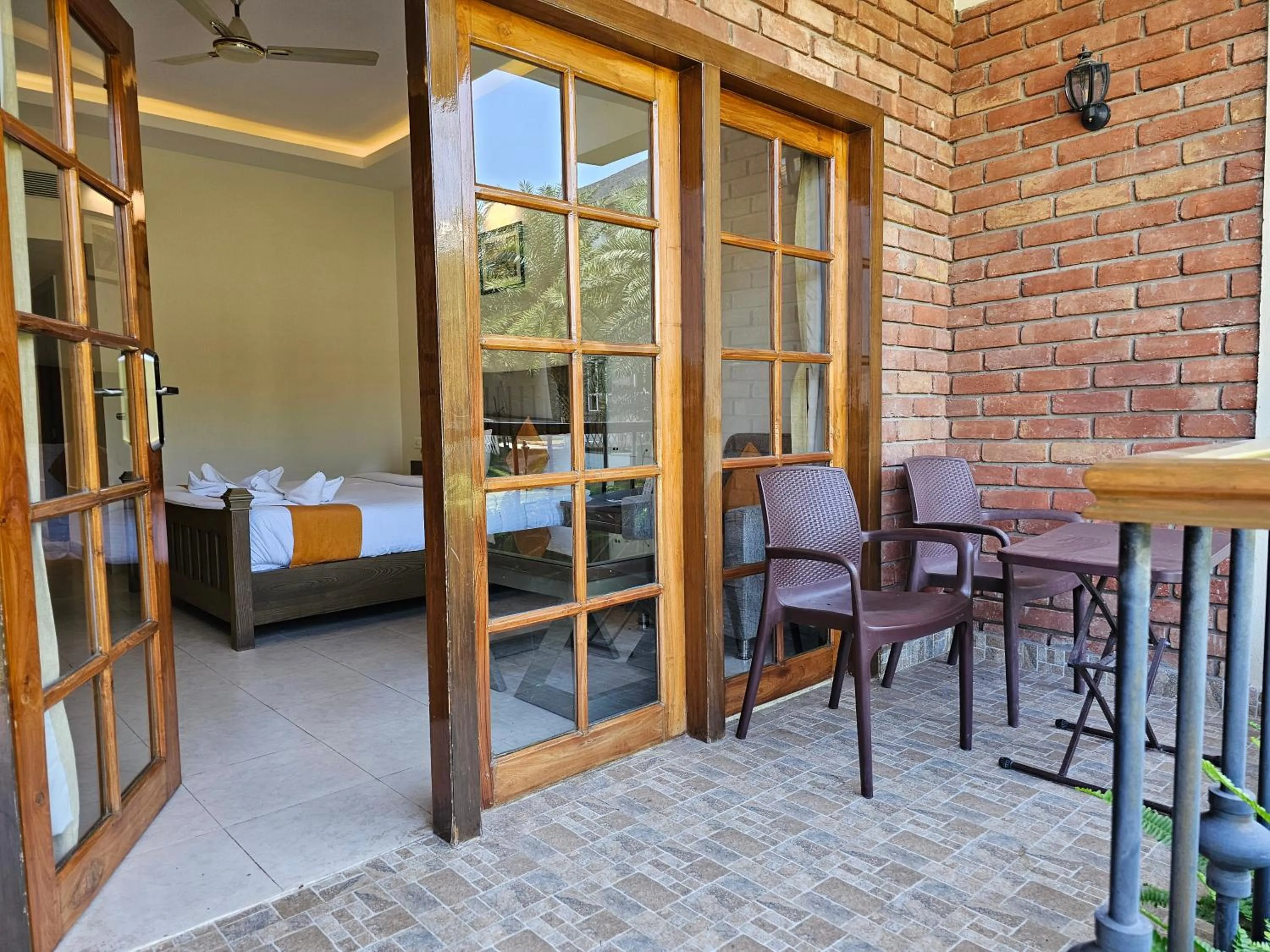 The creek boutique resort & spa