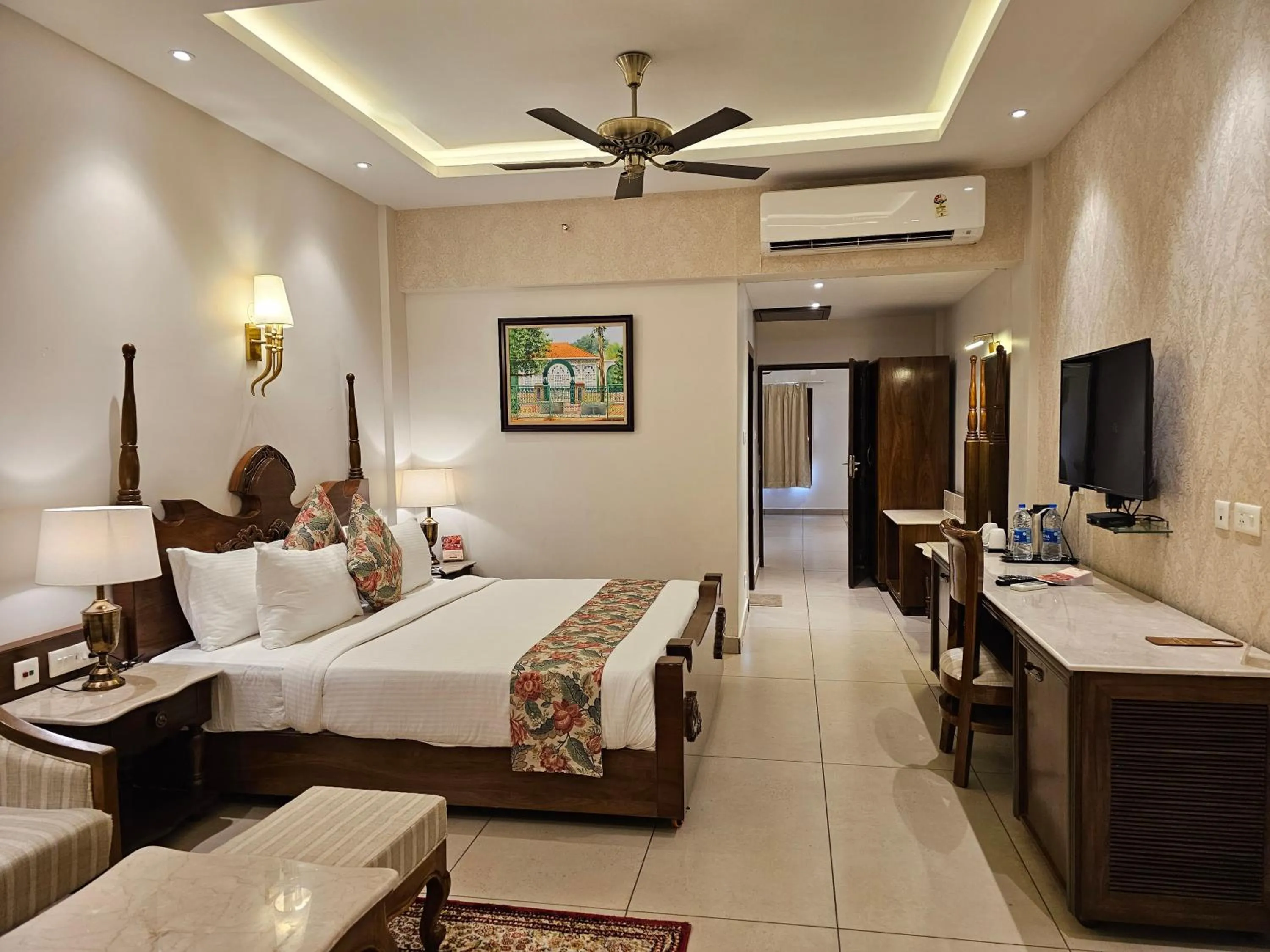 The creek boutique resort & spa