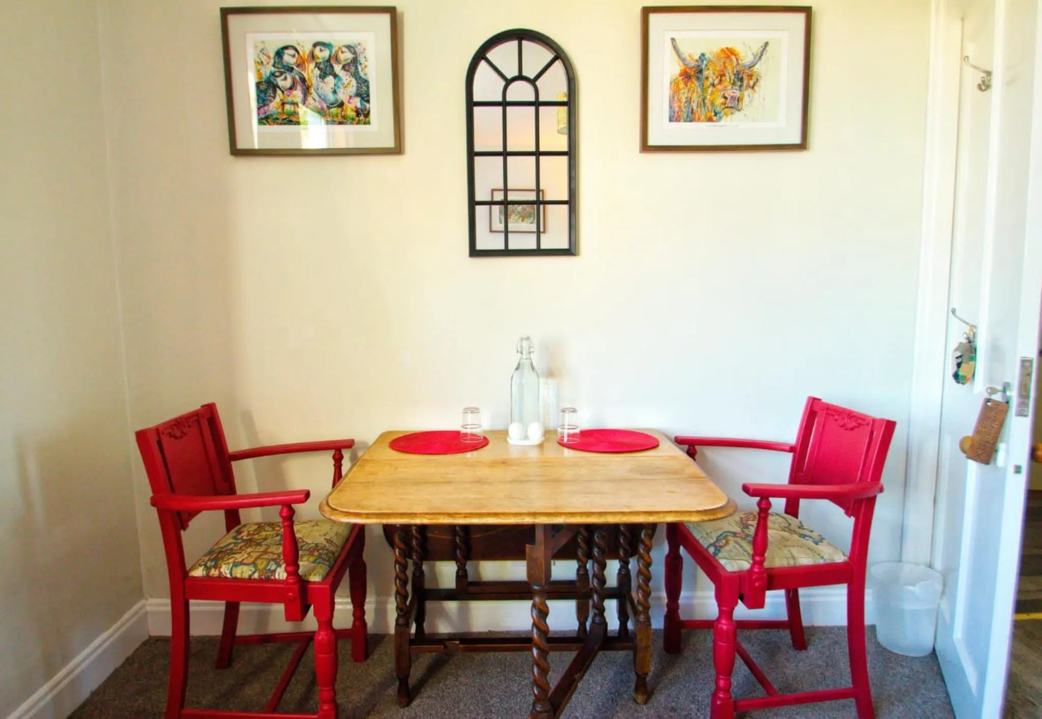 The Red Red Robin Cottage