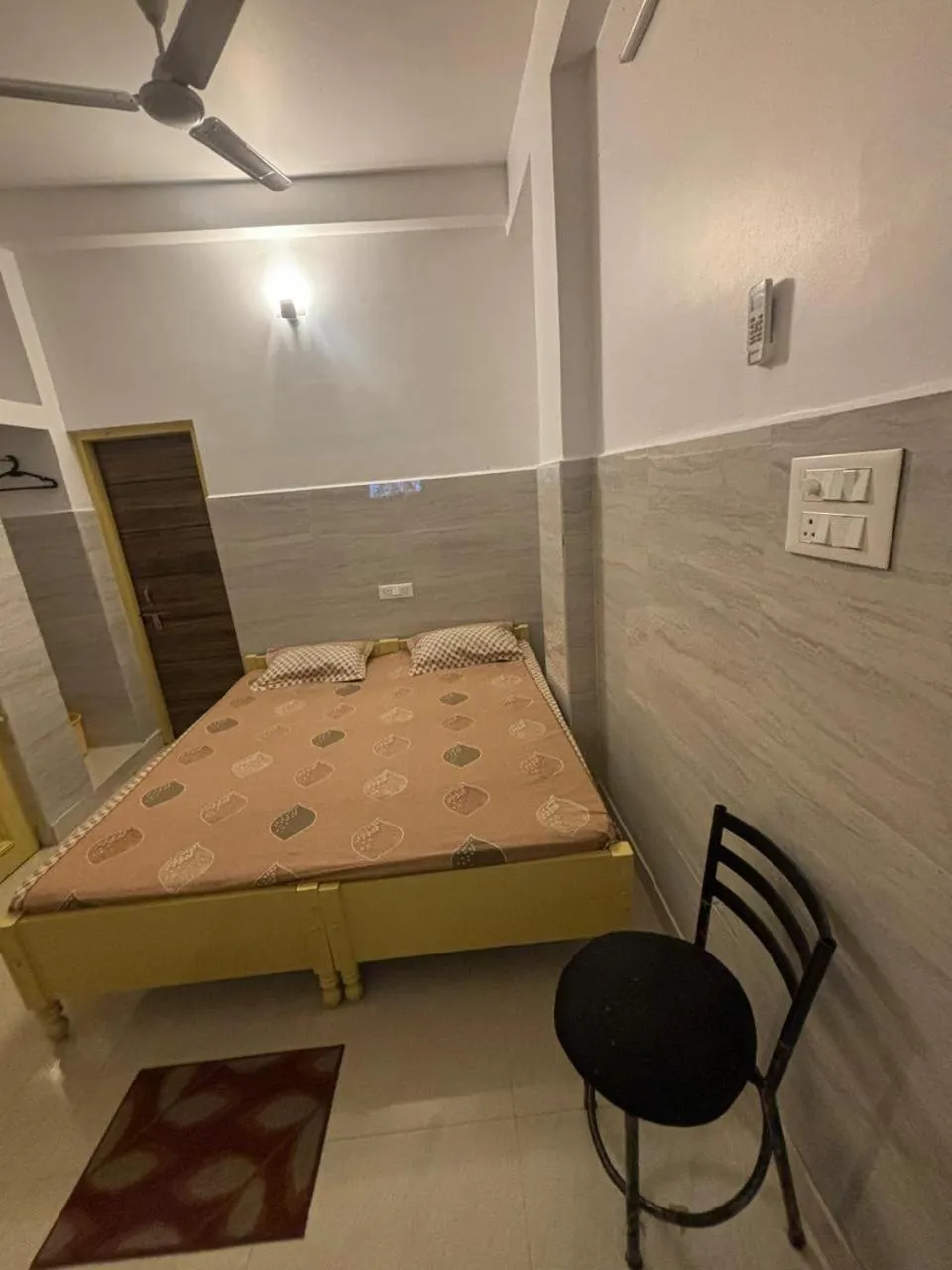 Bedroom, Bed in Bimala Hotel