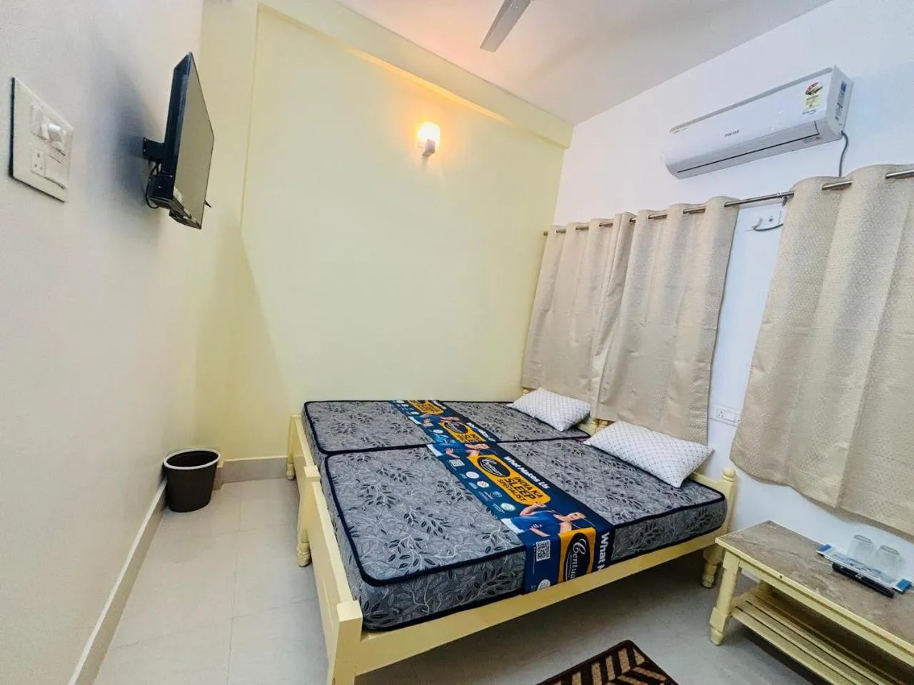 Bedroom, Bed in Bimala Hotel