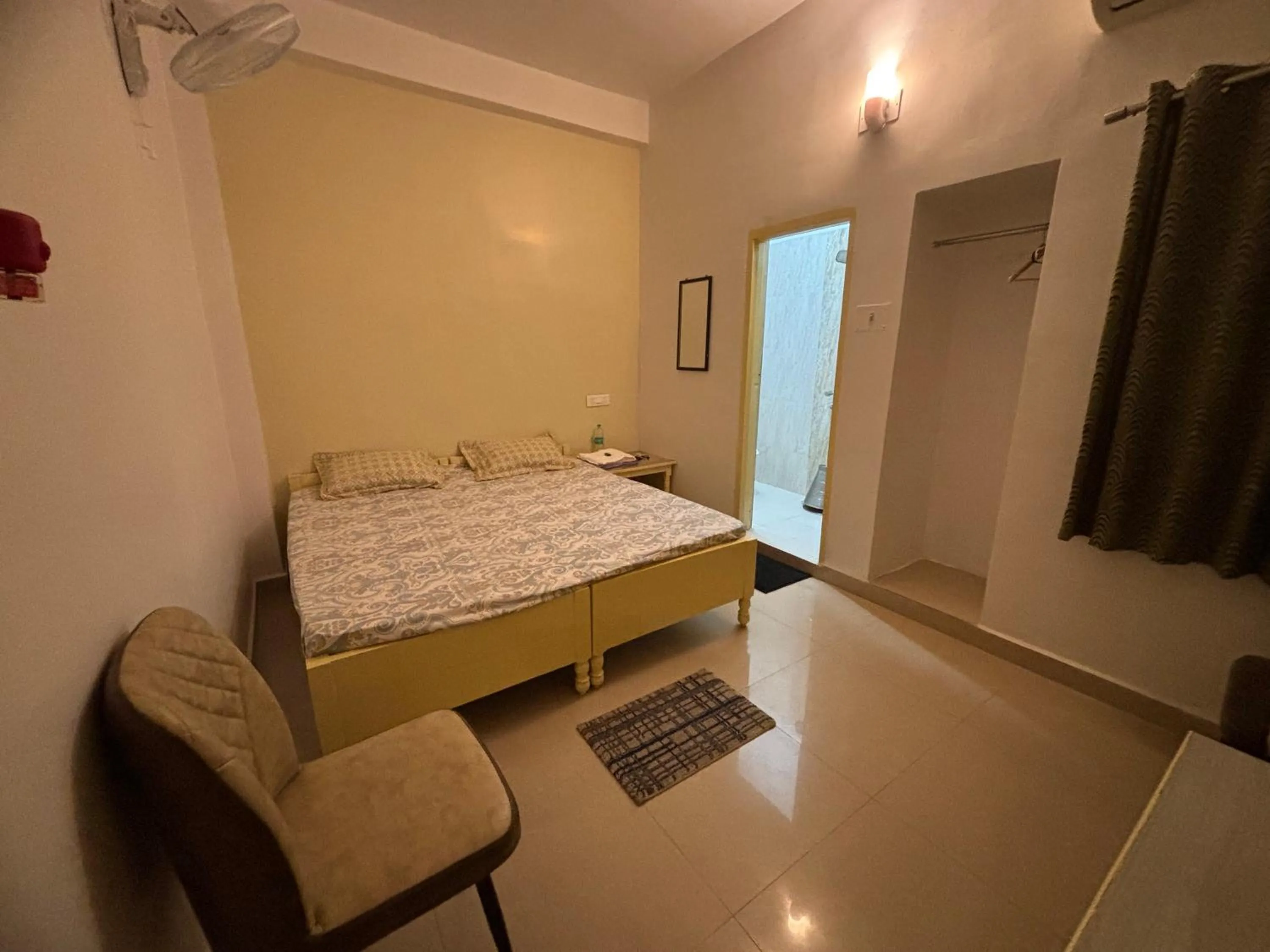 Bedroom, Bed in Bimala Hotel