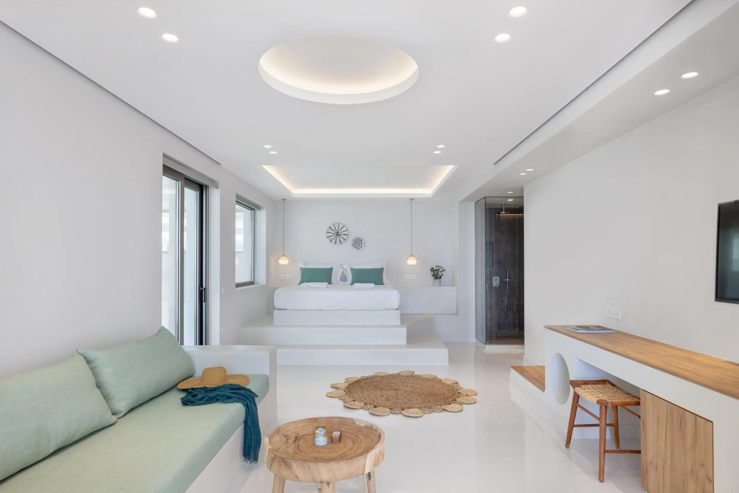 Photo of the whole room, Bed in Infinity View Hotel Tinos