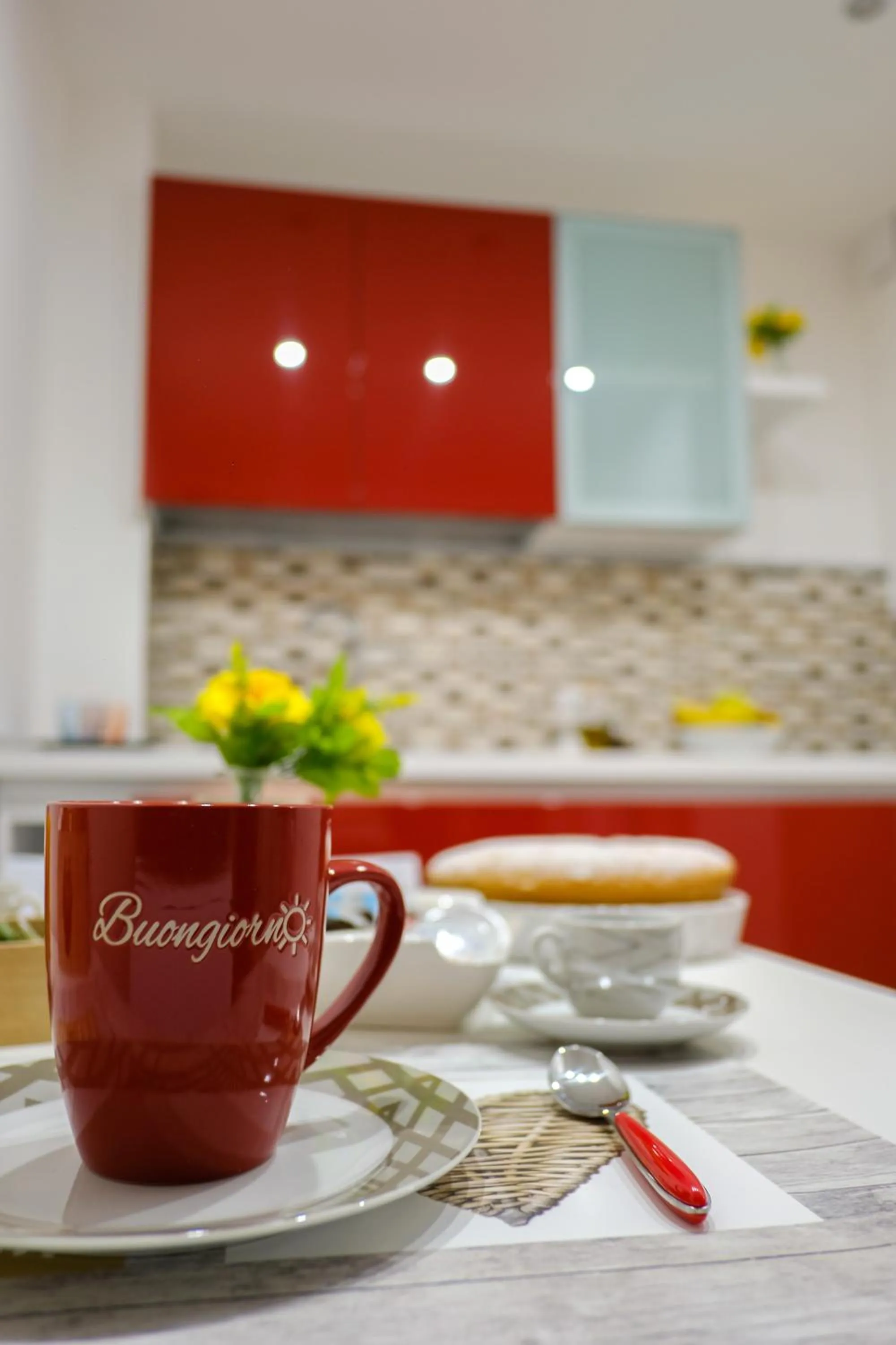 Coffee/tea facilities in La Fenice