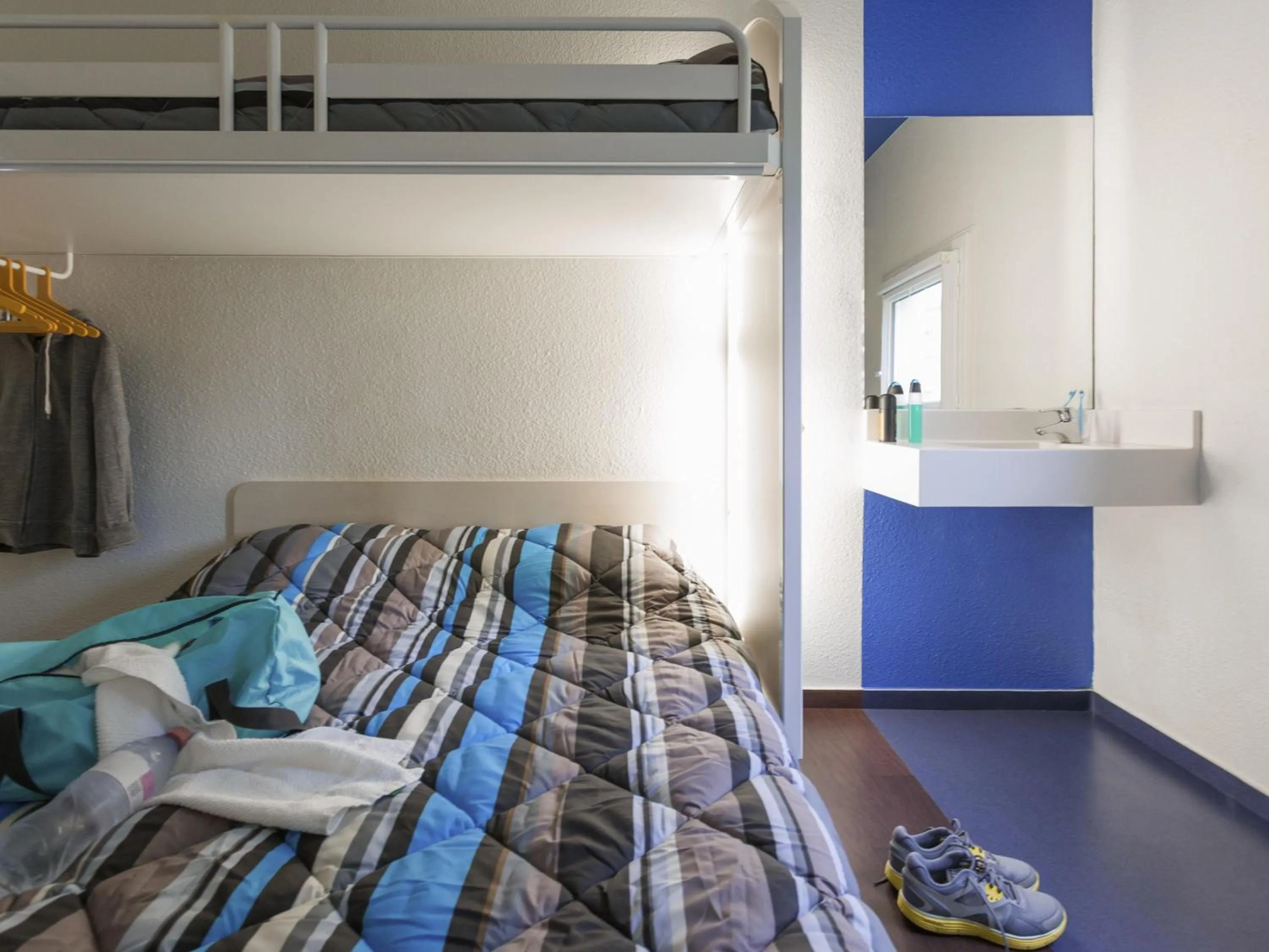 Bedroom, Bed in hotelF1 Merlebach Saarbrueck