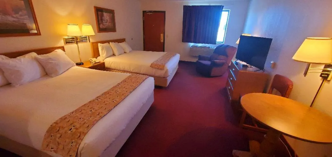 Bed in Gettysburg Inn and Suites
