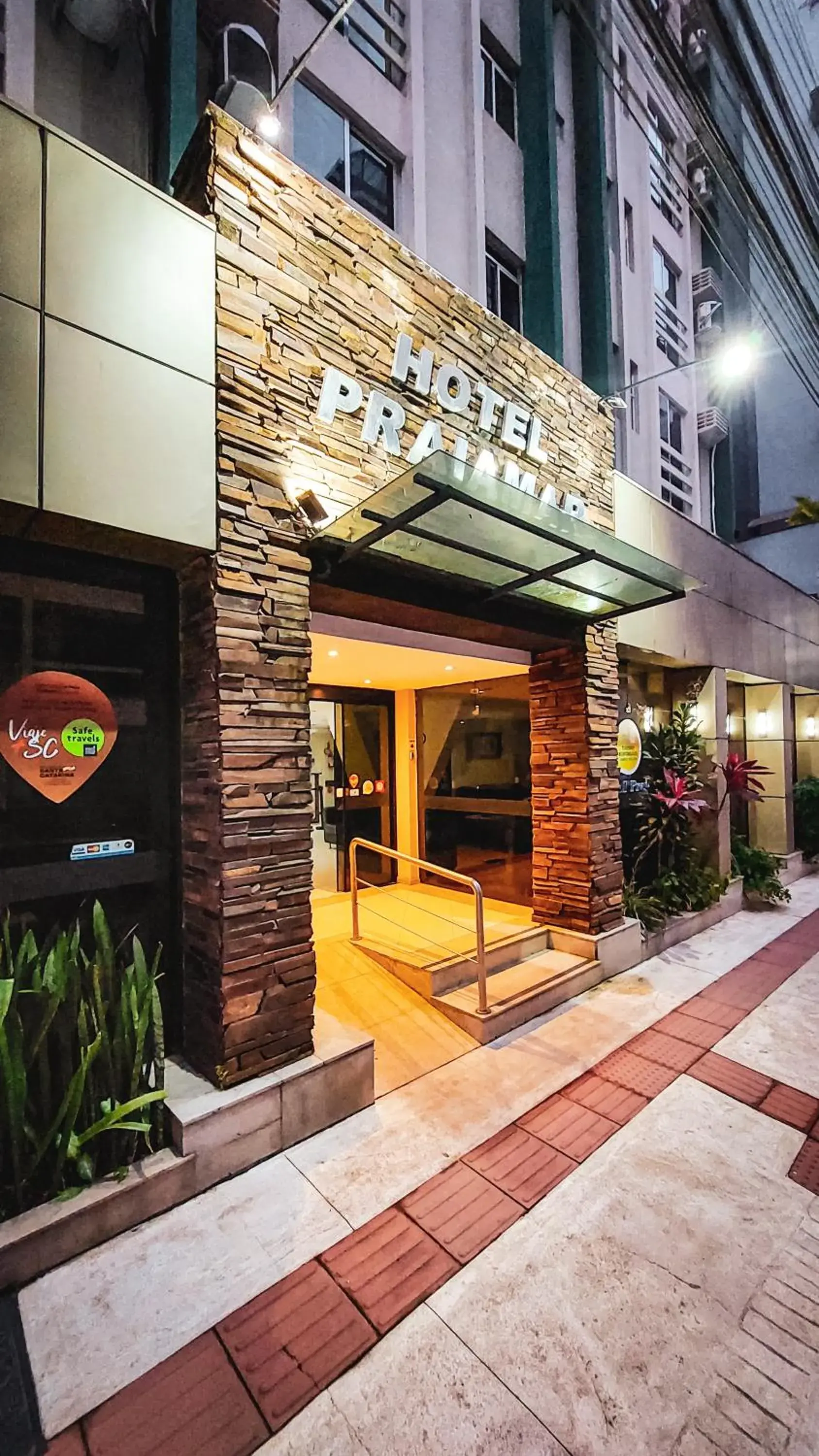 Facade/entrance in Hotel Praiamar Facade/entrance in Hotel Praiamar