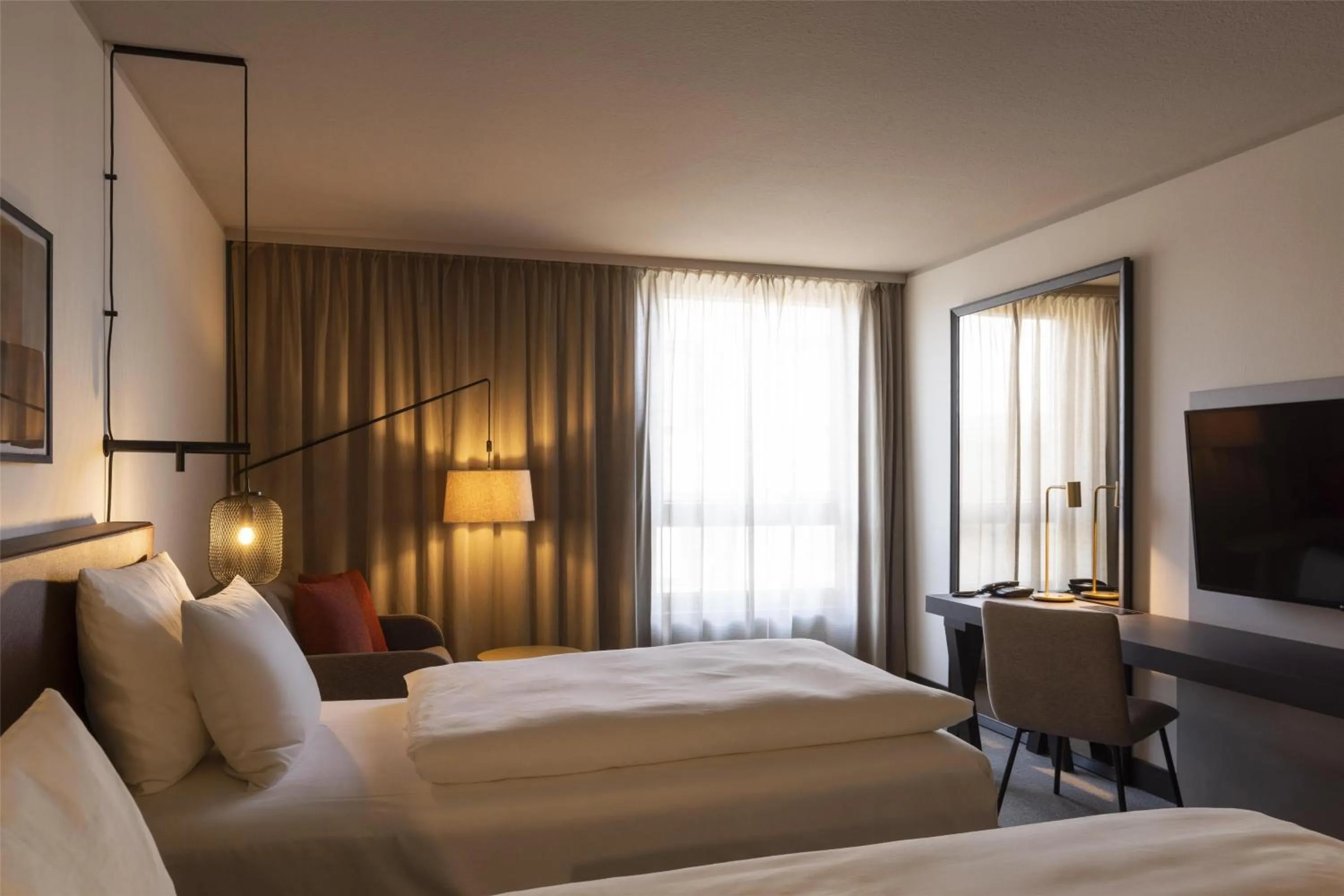 View (from property/room), Bed in Scandic Nürnberg Central