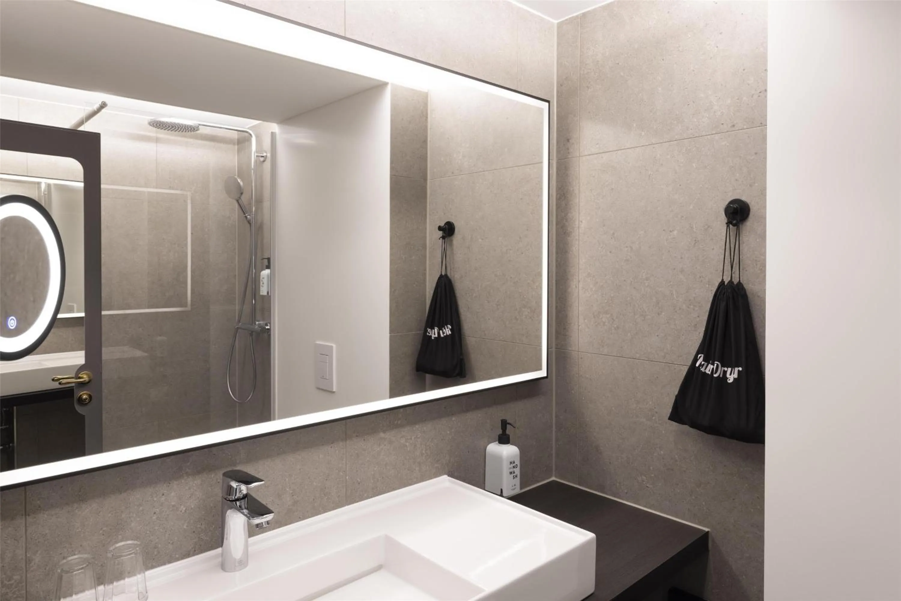 Bathroom in Scandic Nürnberg Central