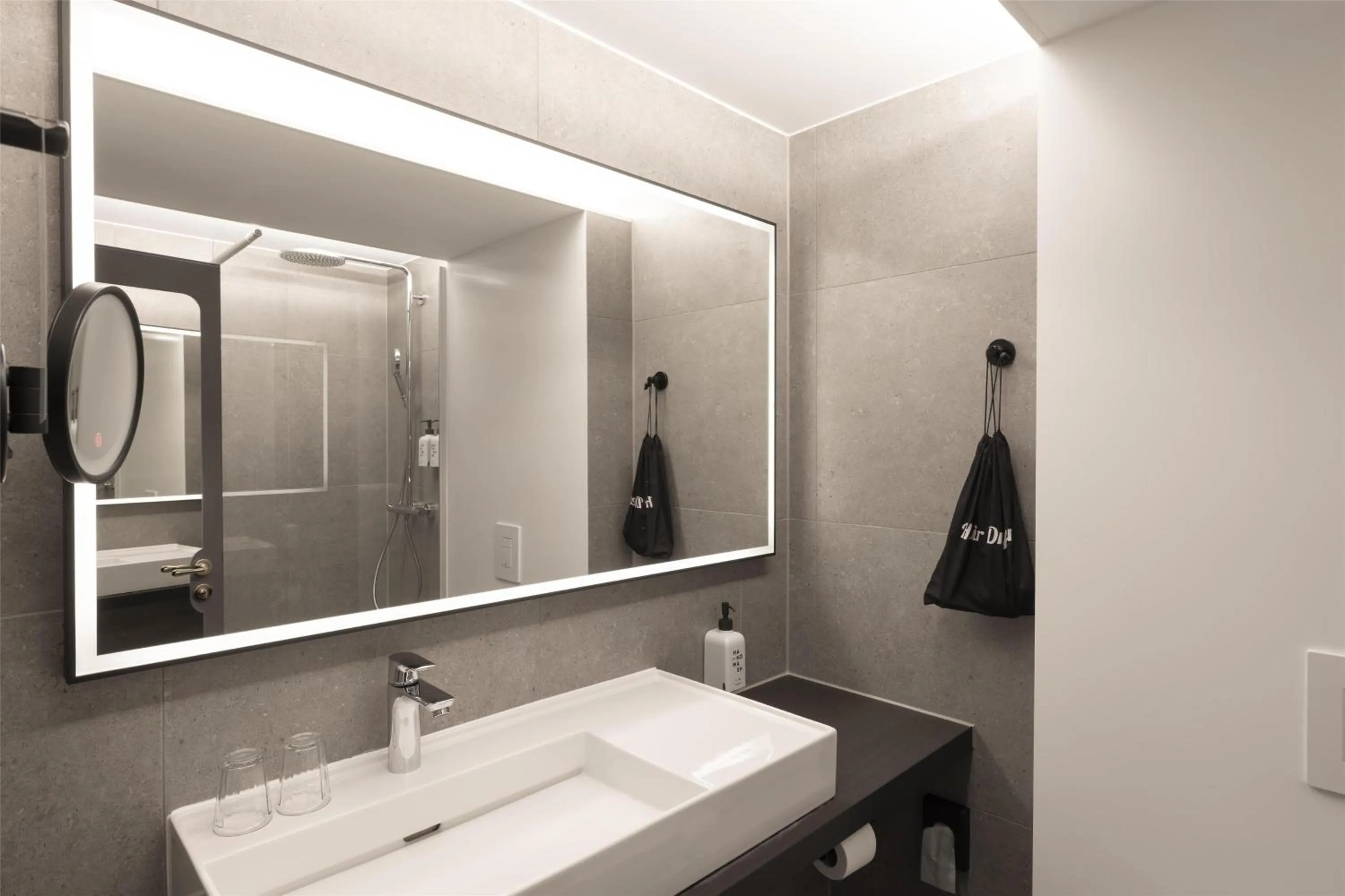 Bathroom in Scandic Nürnberg Central