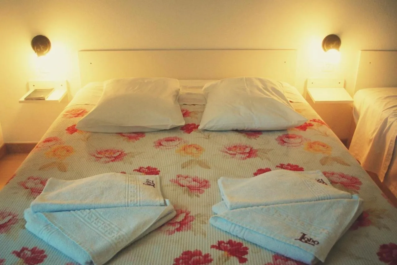 Bed in Lobo Hotel