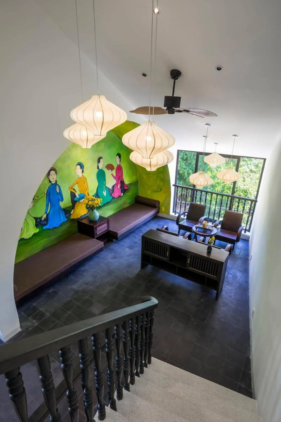 Communal lounge/ TV room in Hoianoi Villa