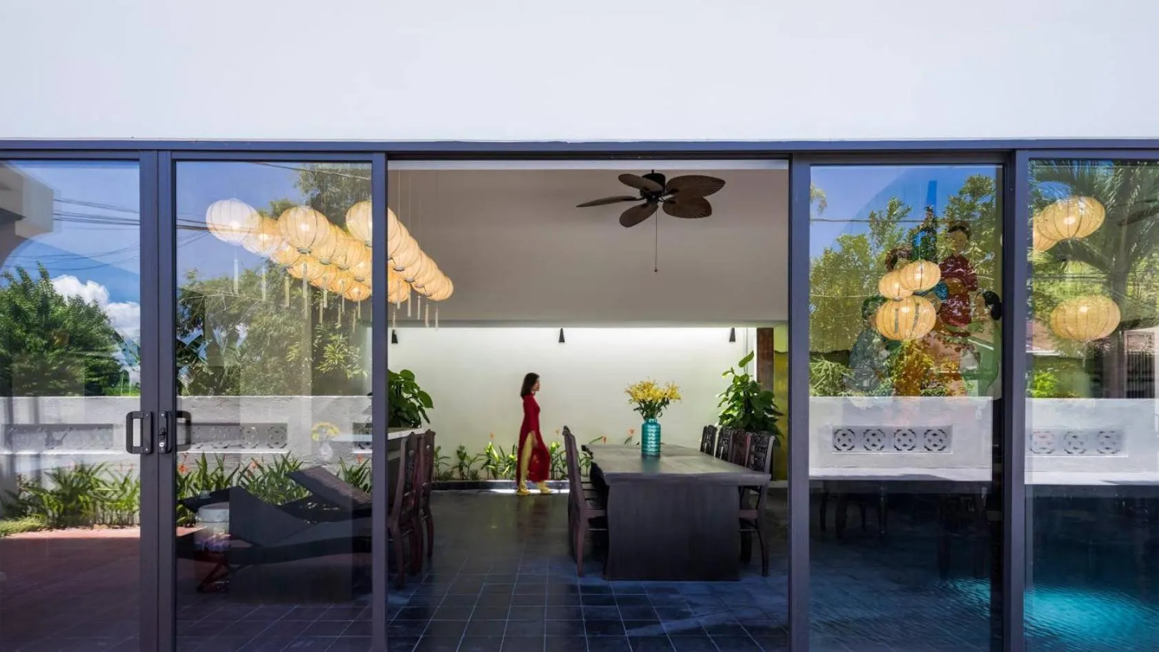 Restaurant/places to eat in Hoianoi Villa