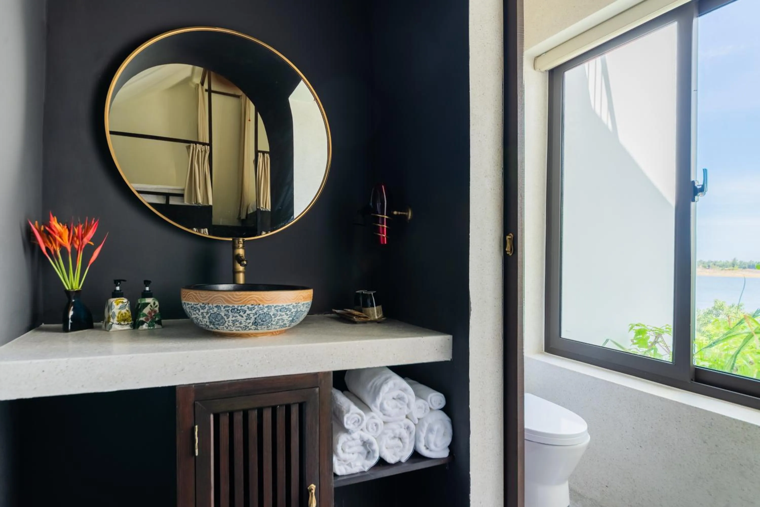 Toilet in Hoianoi Villa