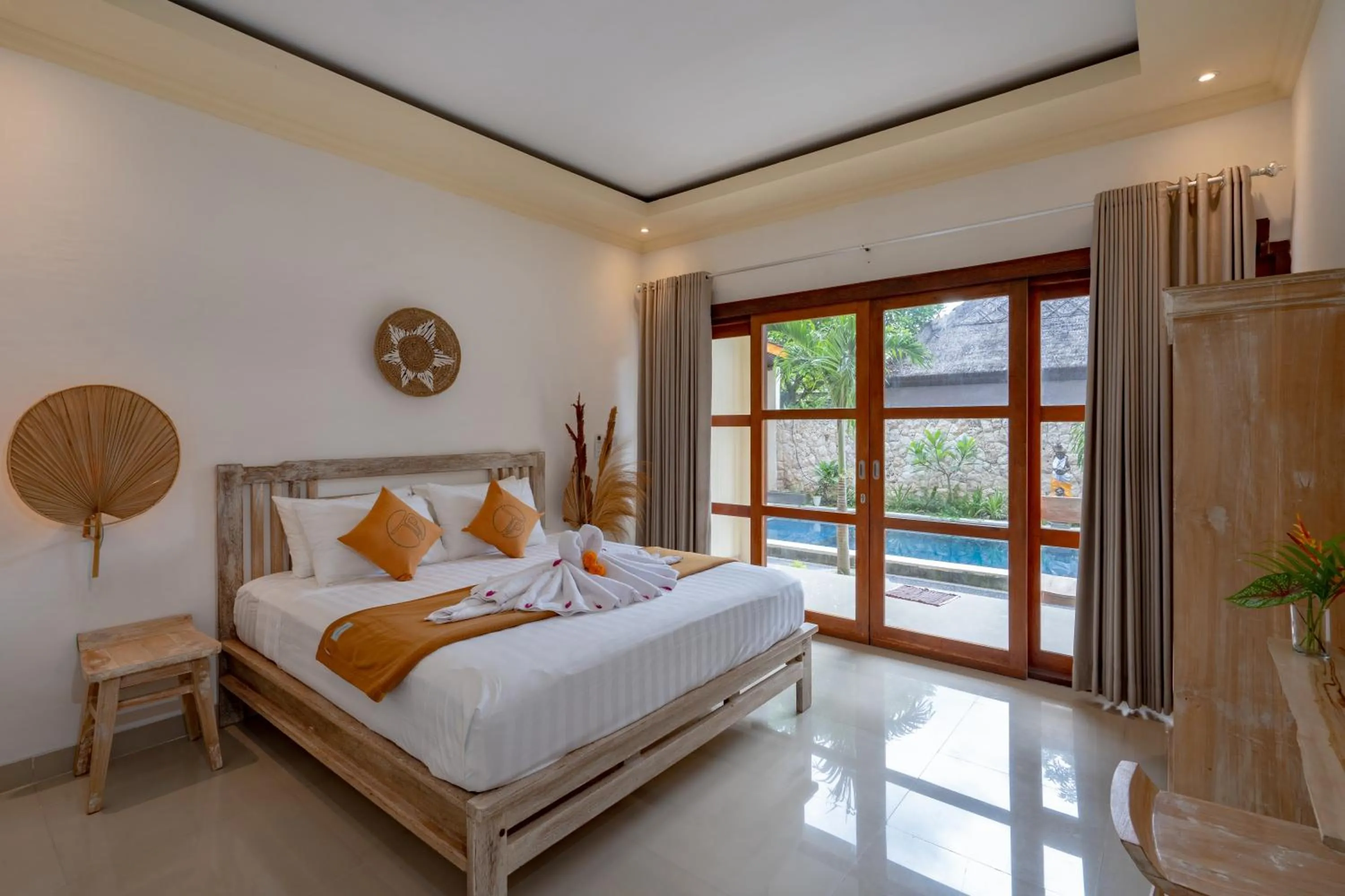 Bed in The Pulau Bungalow