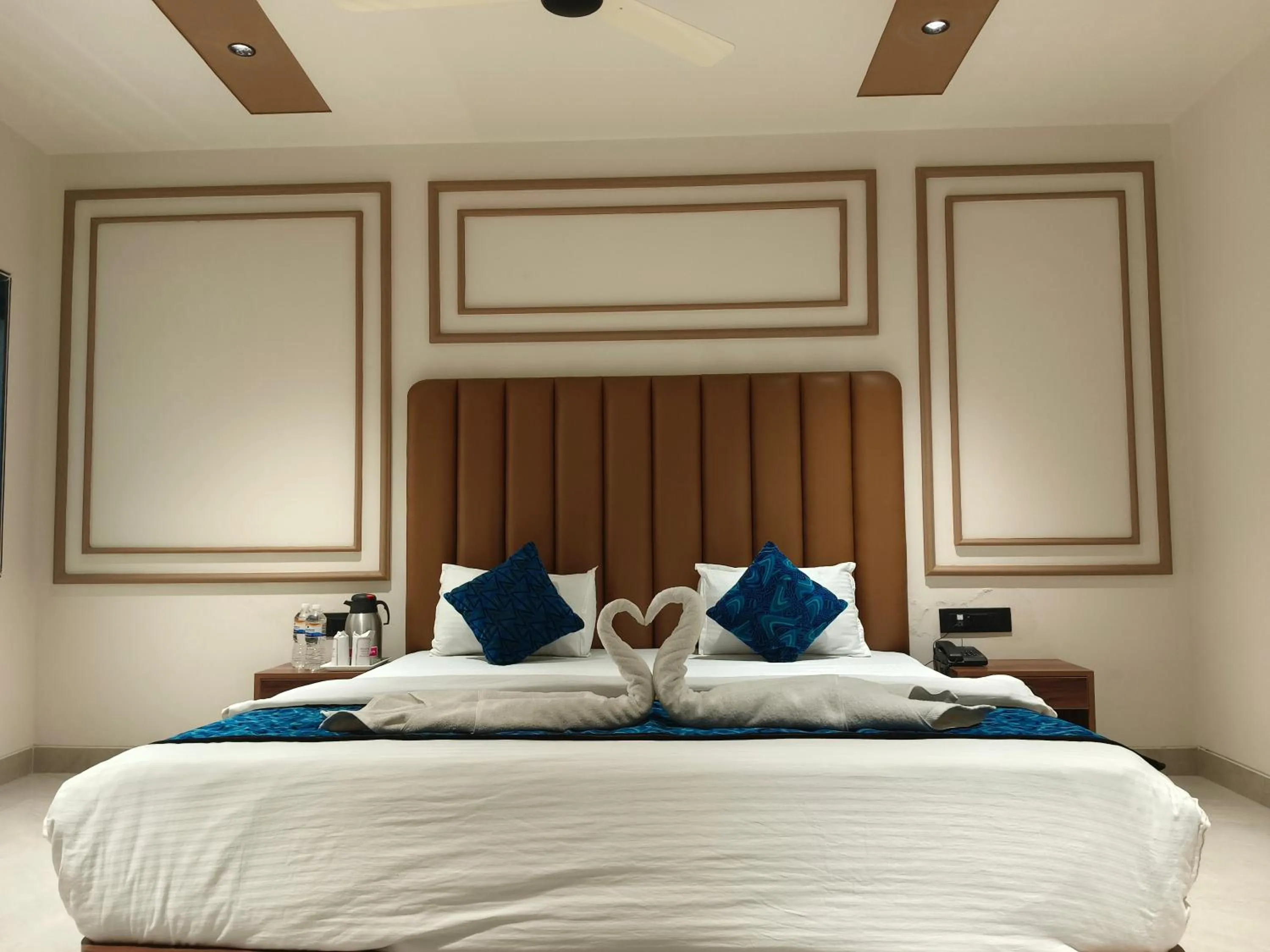 Bed in Hotel Ganpati Palace