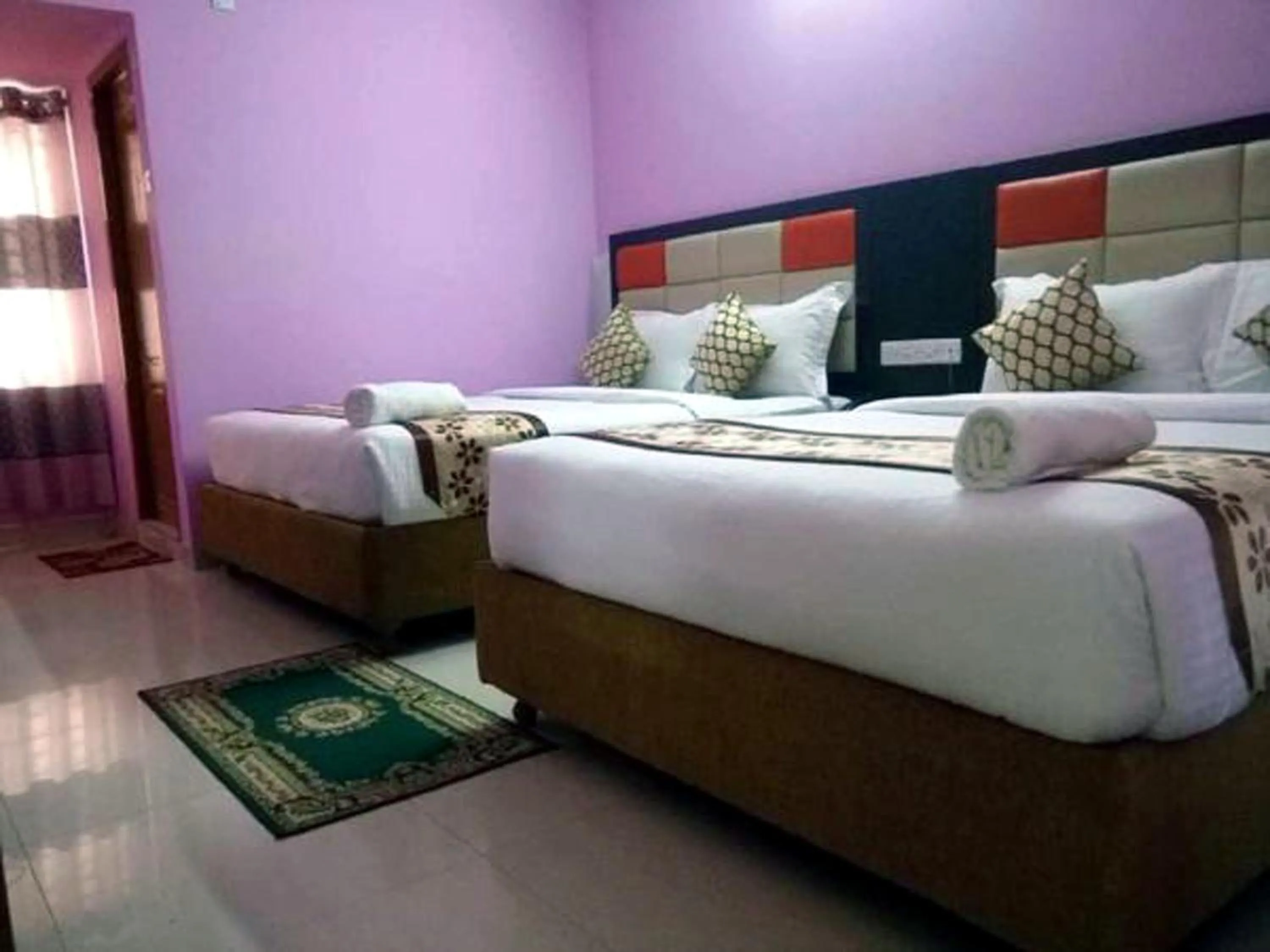 Bedroom, Bed in Hotel Regal Palace