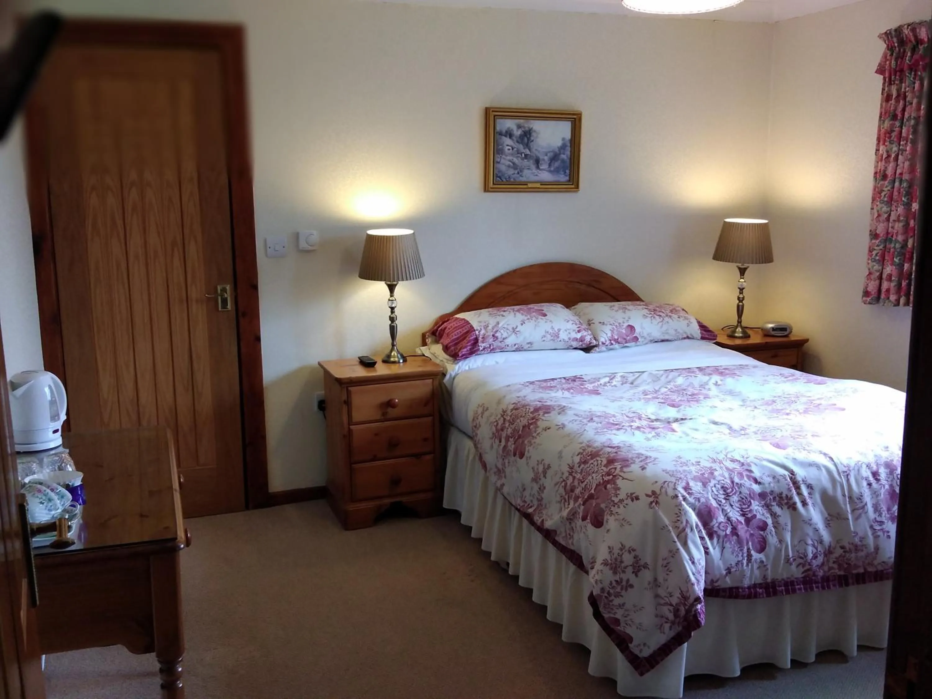 Alltyfyrddin Farm Guest House at The Merlin's Hill Centre