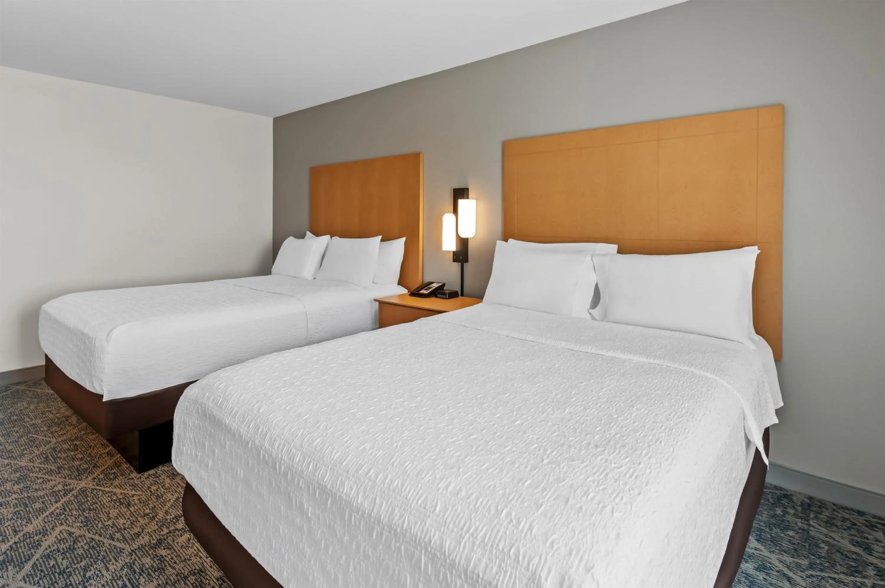 Bed in Hampton Inn Texarkana