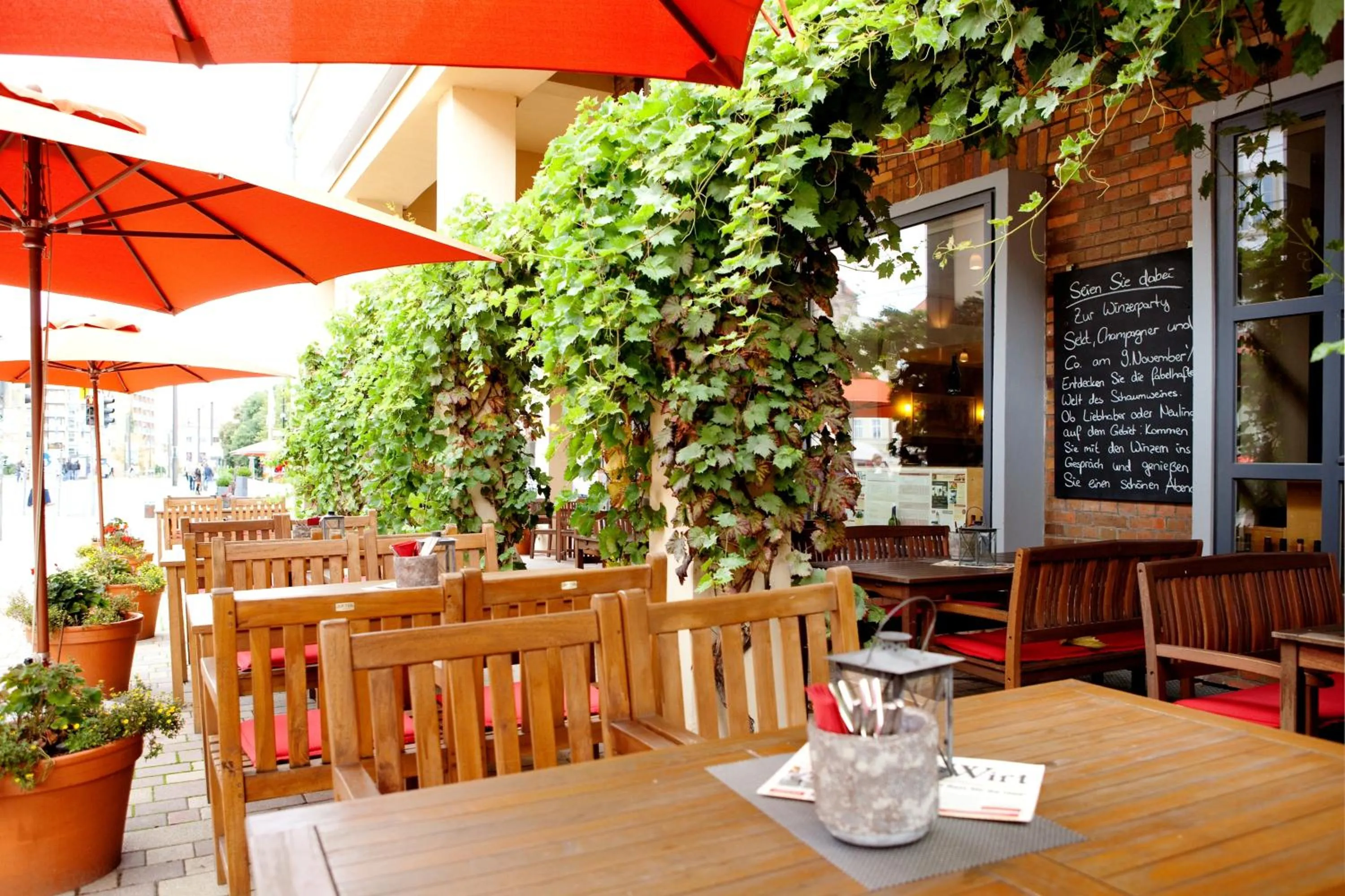 Food and drinks, Restaurant/Places to Eat in Vienna House Easy by Wyndham Rostock