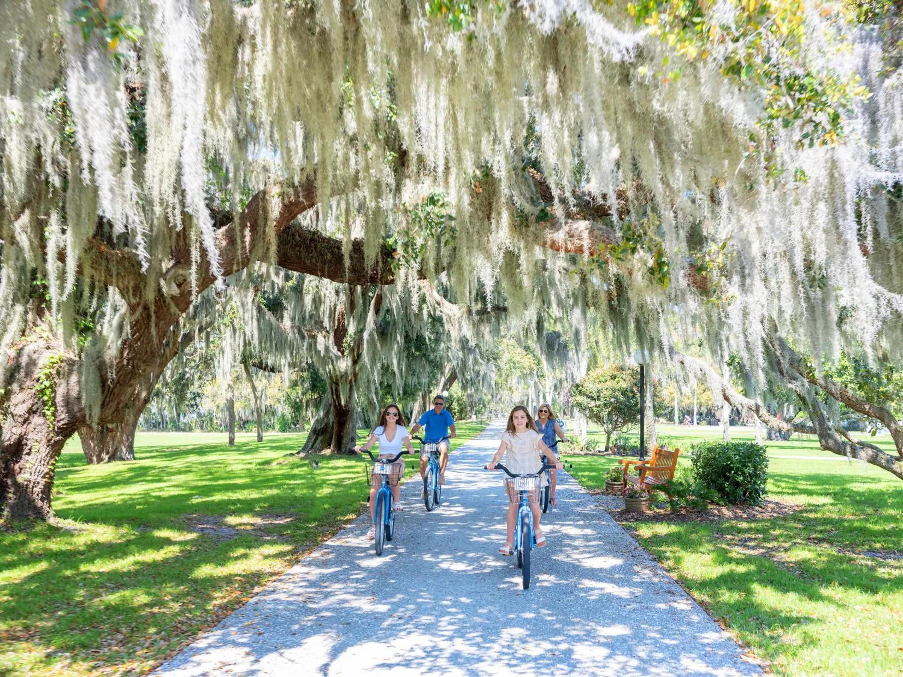 People in Jekyll Island Club Resort