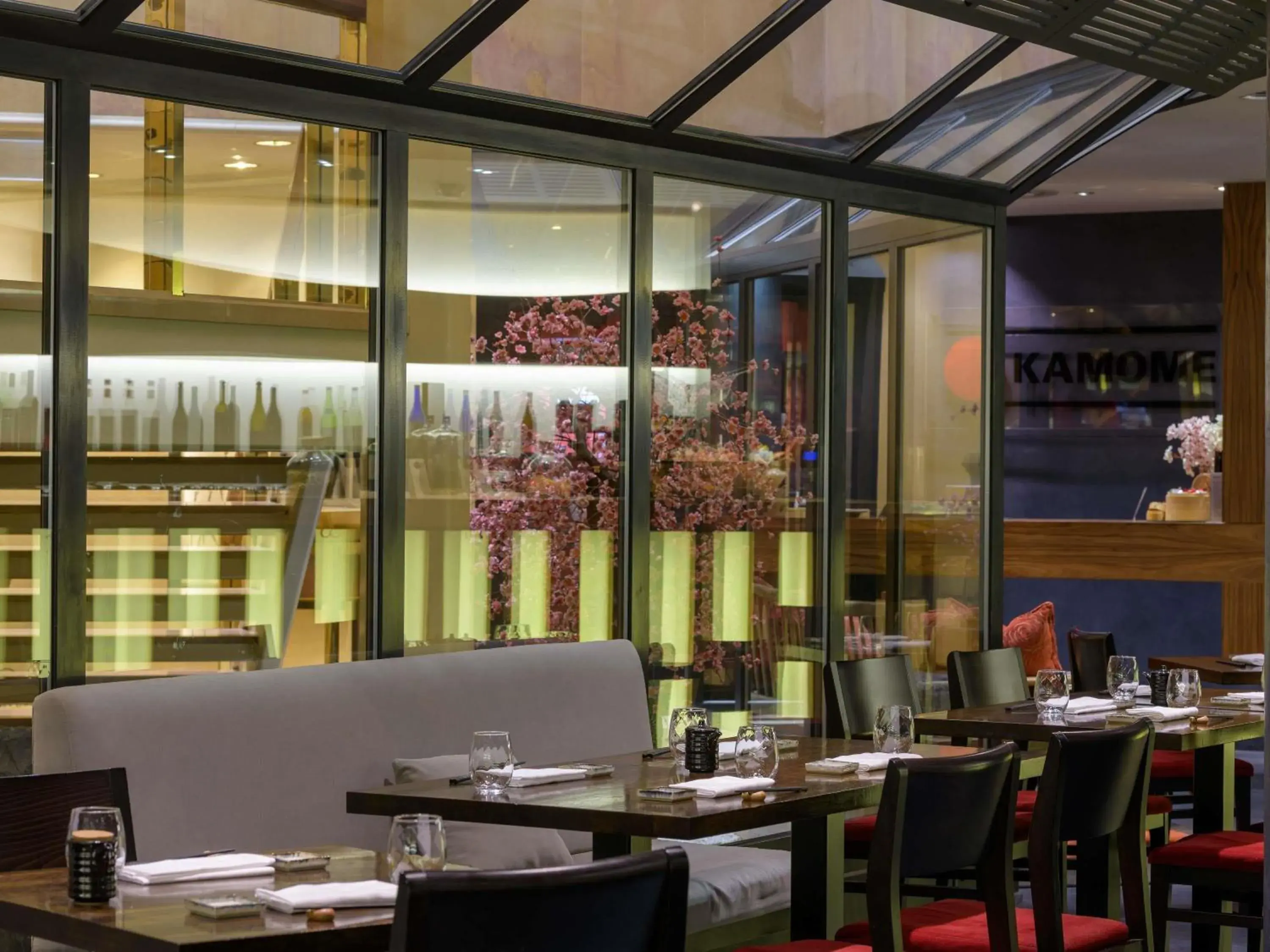 Restaurant/places to eat in Mövenpick Hotel Geneva Restaurant/places to eat in Mövenpick Hotel Geneva