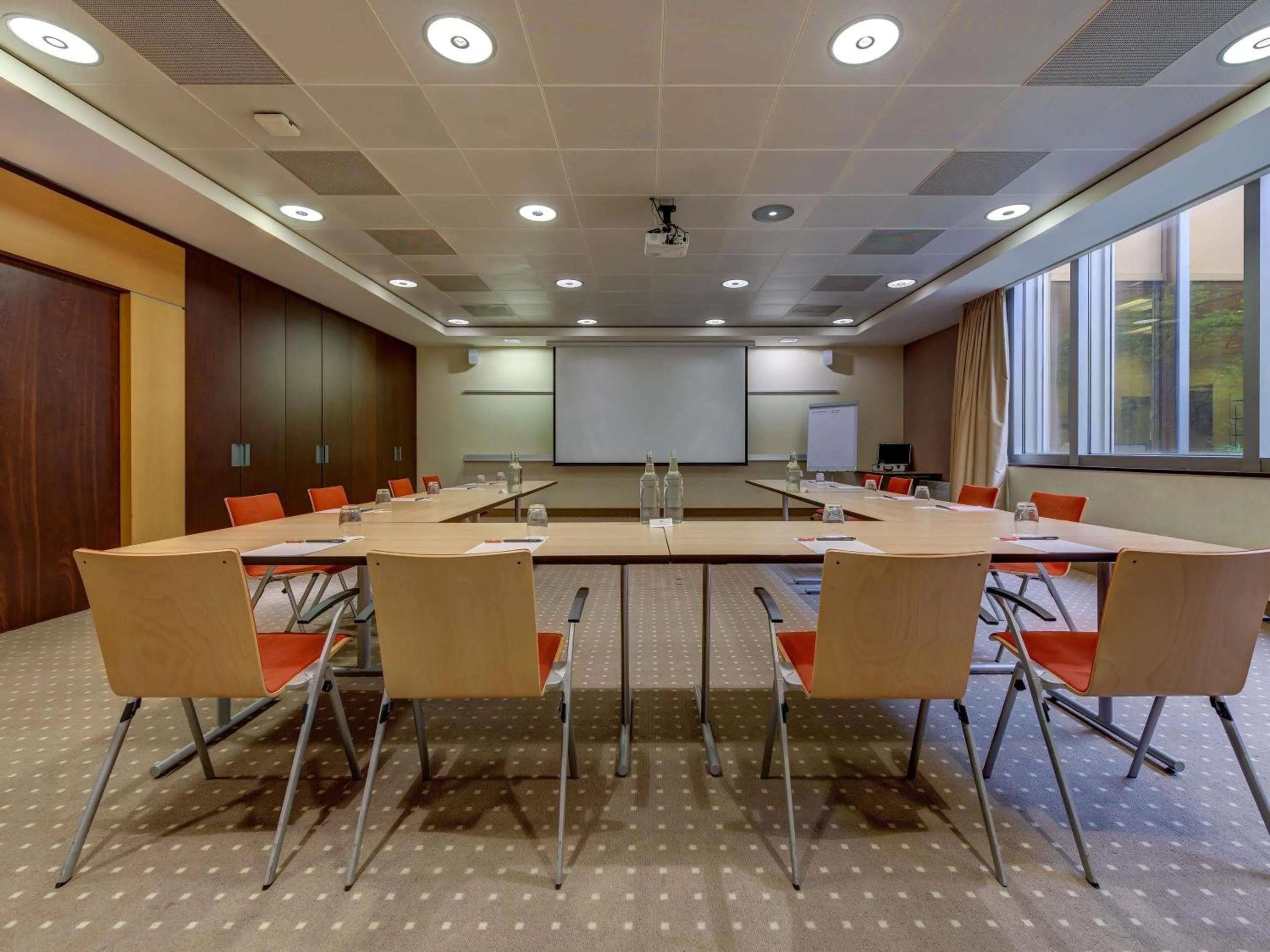 Meeting/conference room in Mövenpick Hotel Geneva
