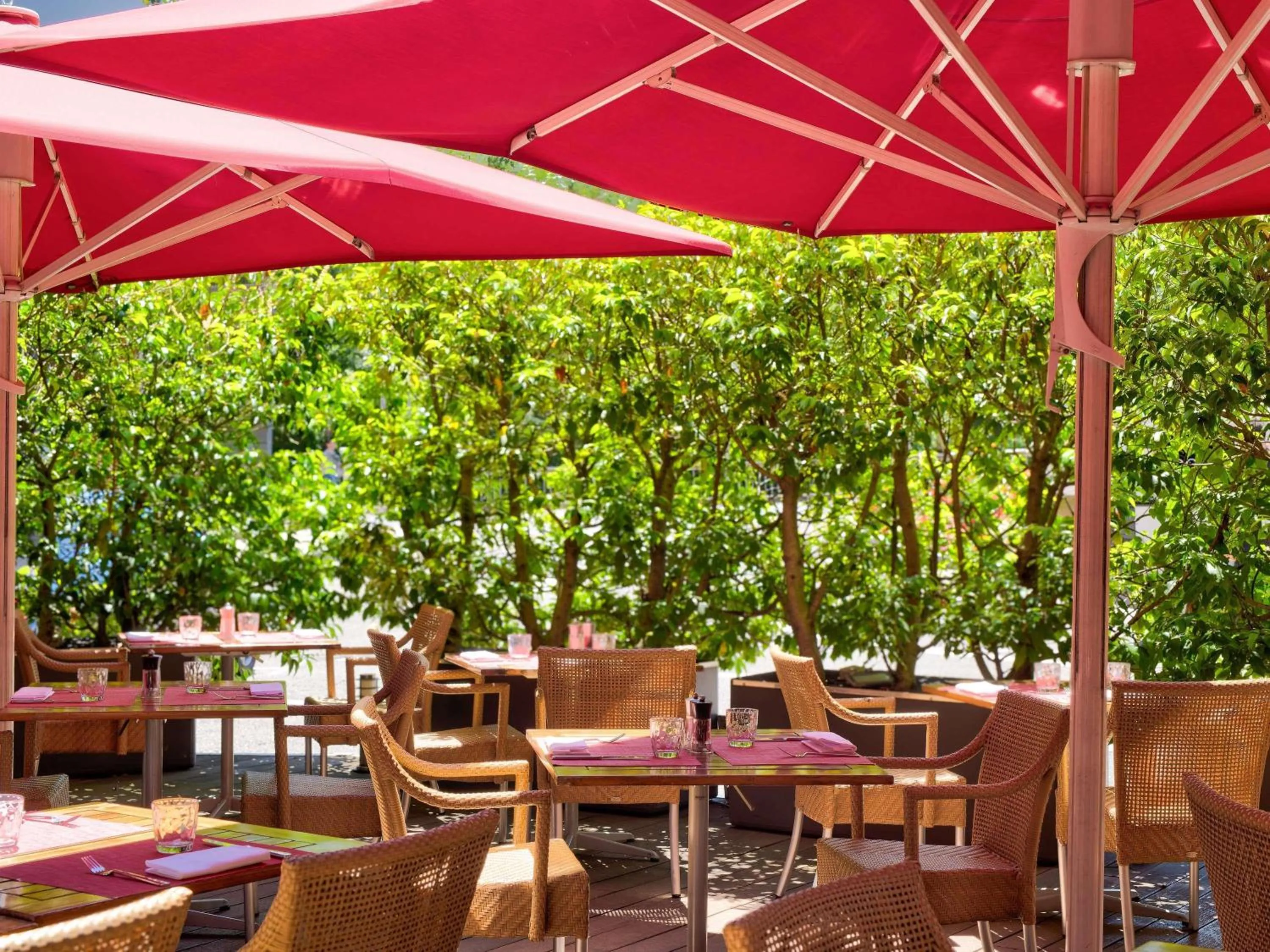 Restaurant/places to eat in Mövenpick Hotel Geneva