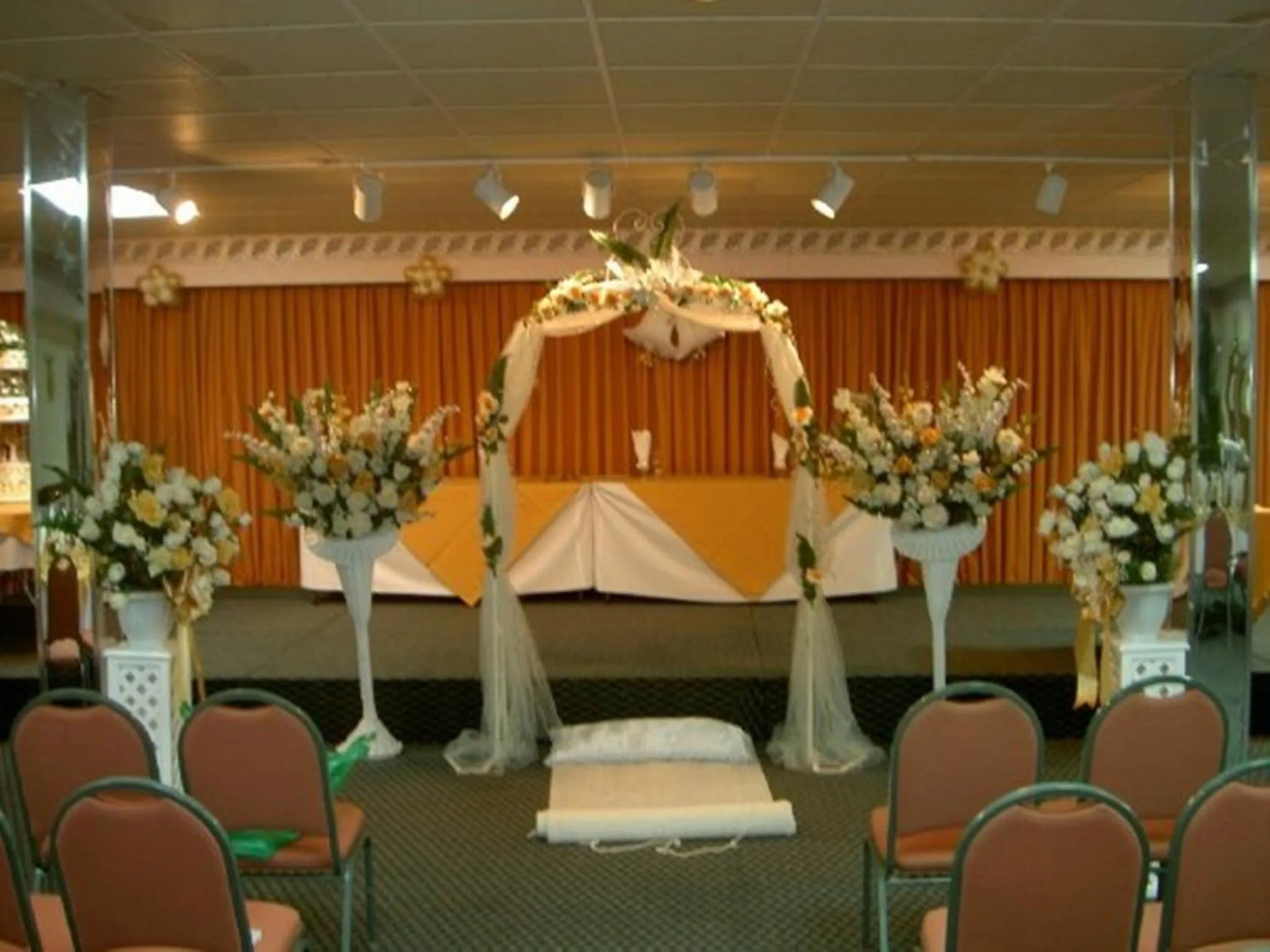 Banquet/Function facilities in Carl's Unique Inn & Conference Facilities