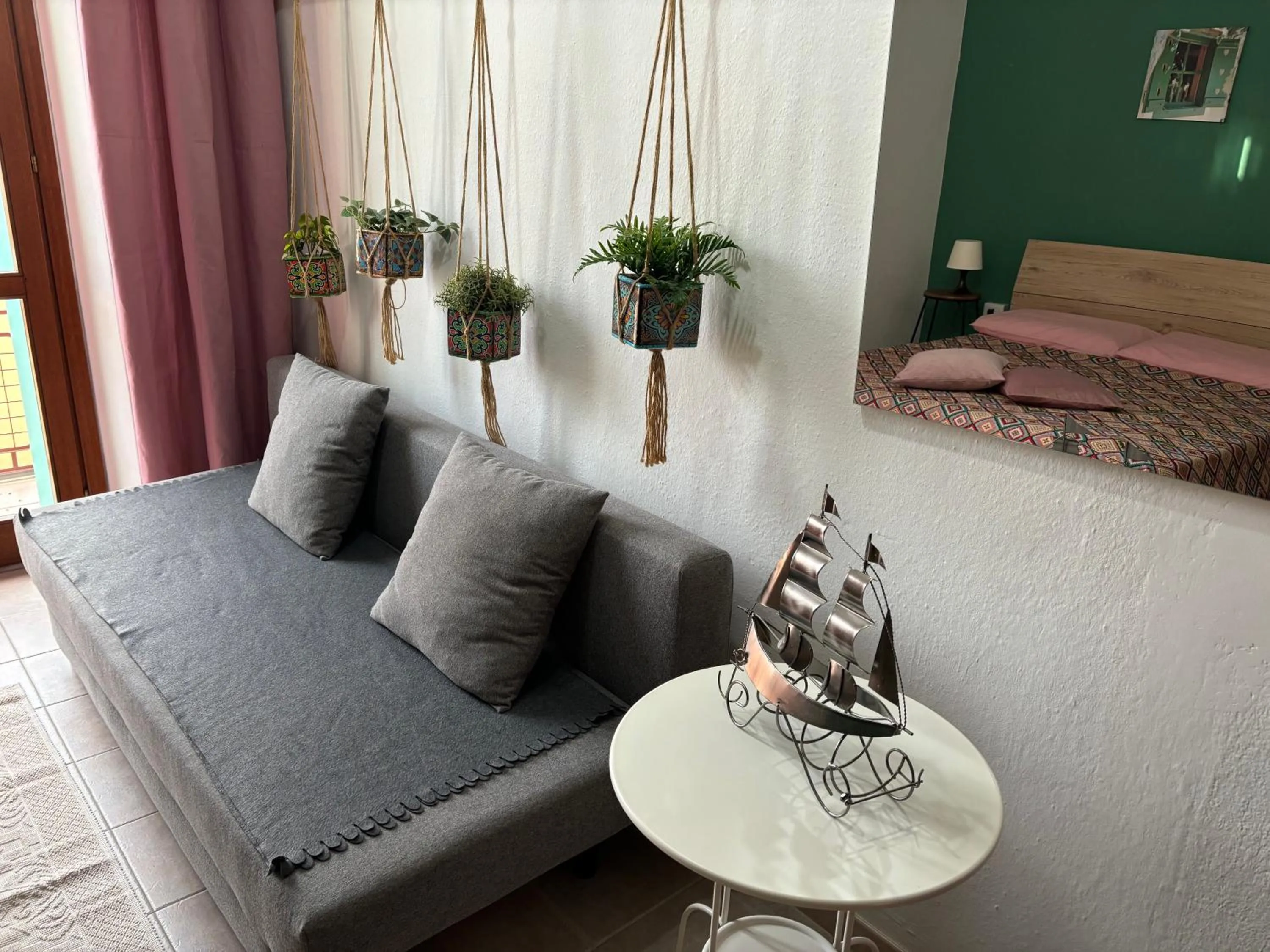 Seating area in Assajè Guestroom