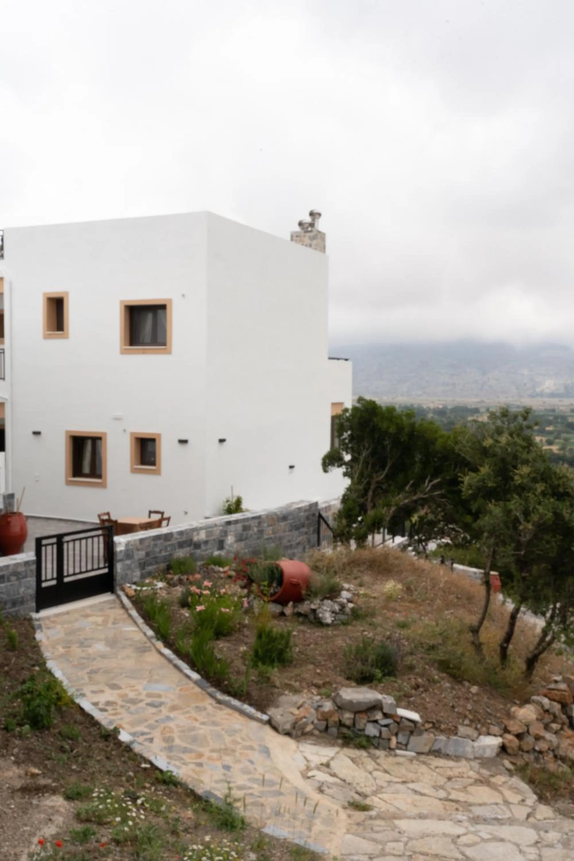 Property building in Dictamus Homes