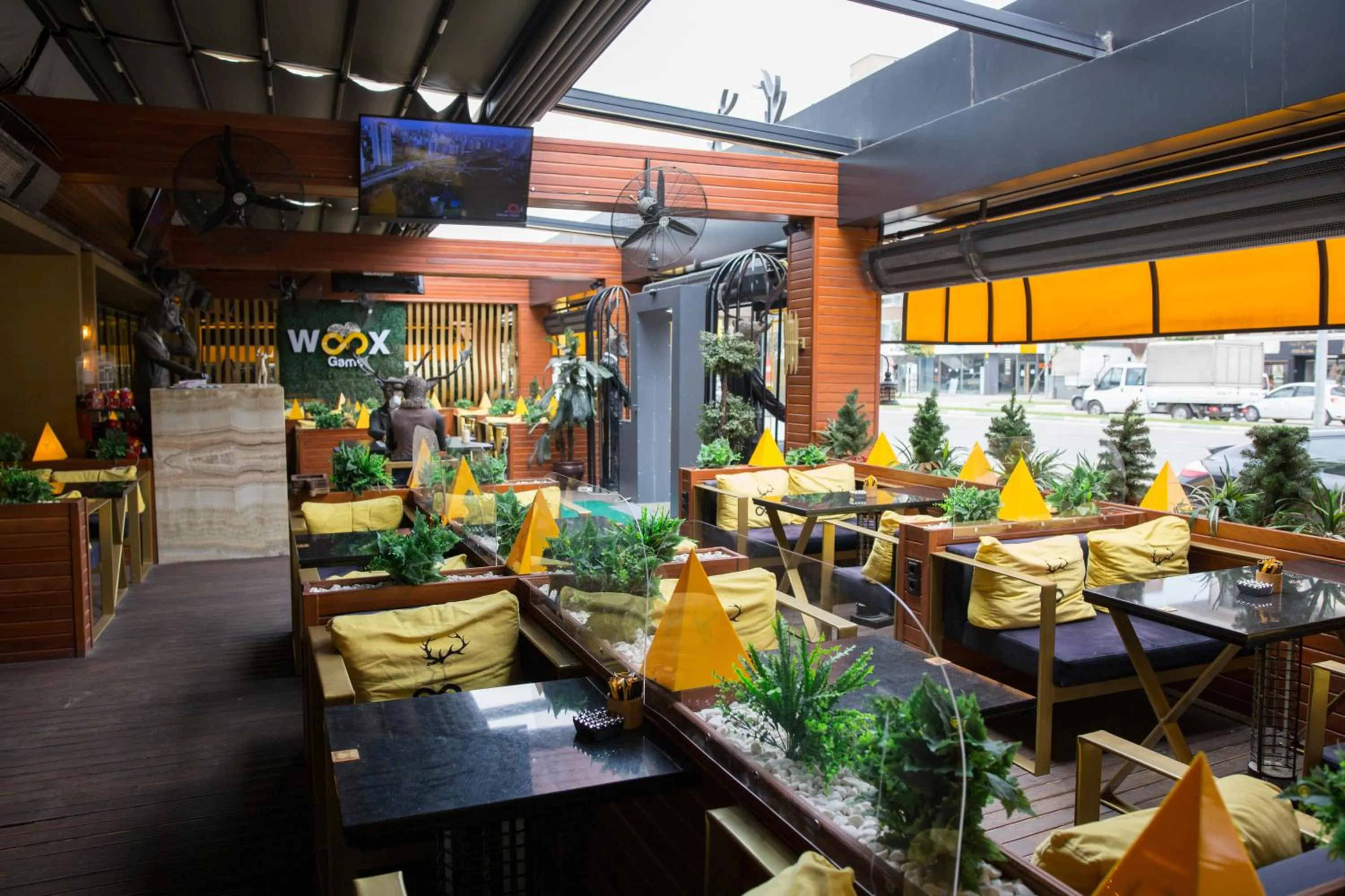 Restaurant/places to eat in Hotel BFC Spa & Sport