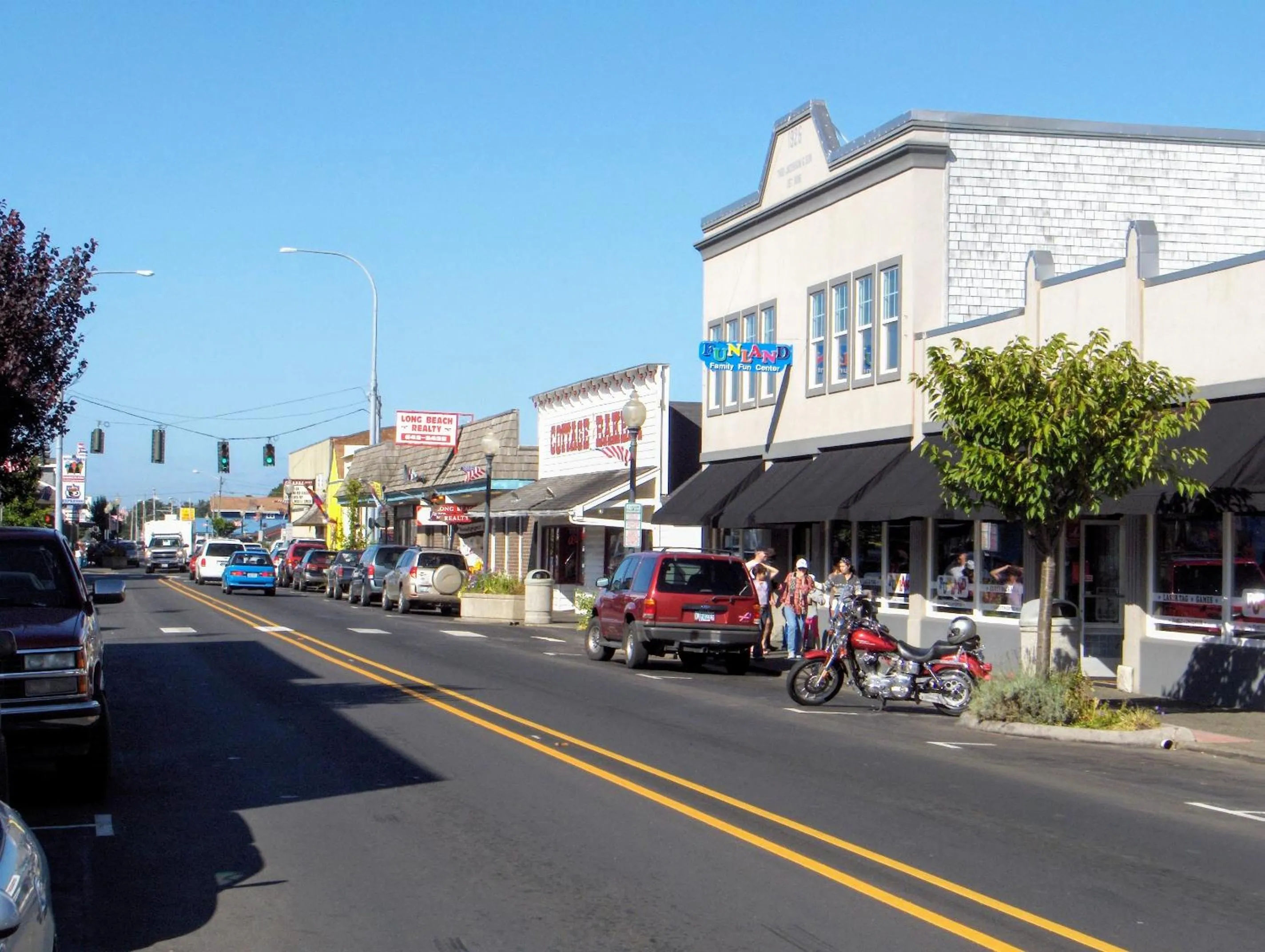 Restaurant/places to eat in Historic 1920s Cabin