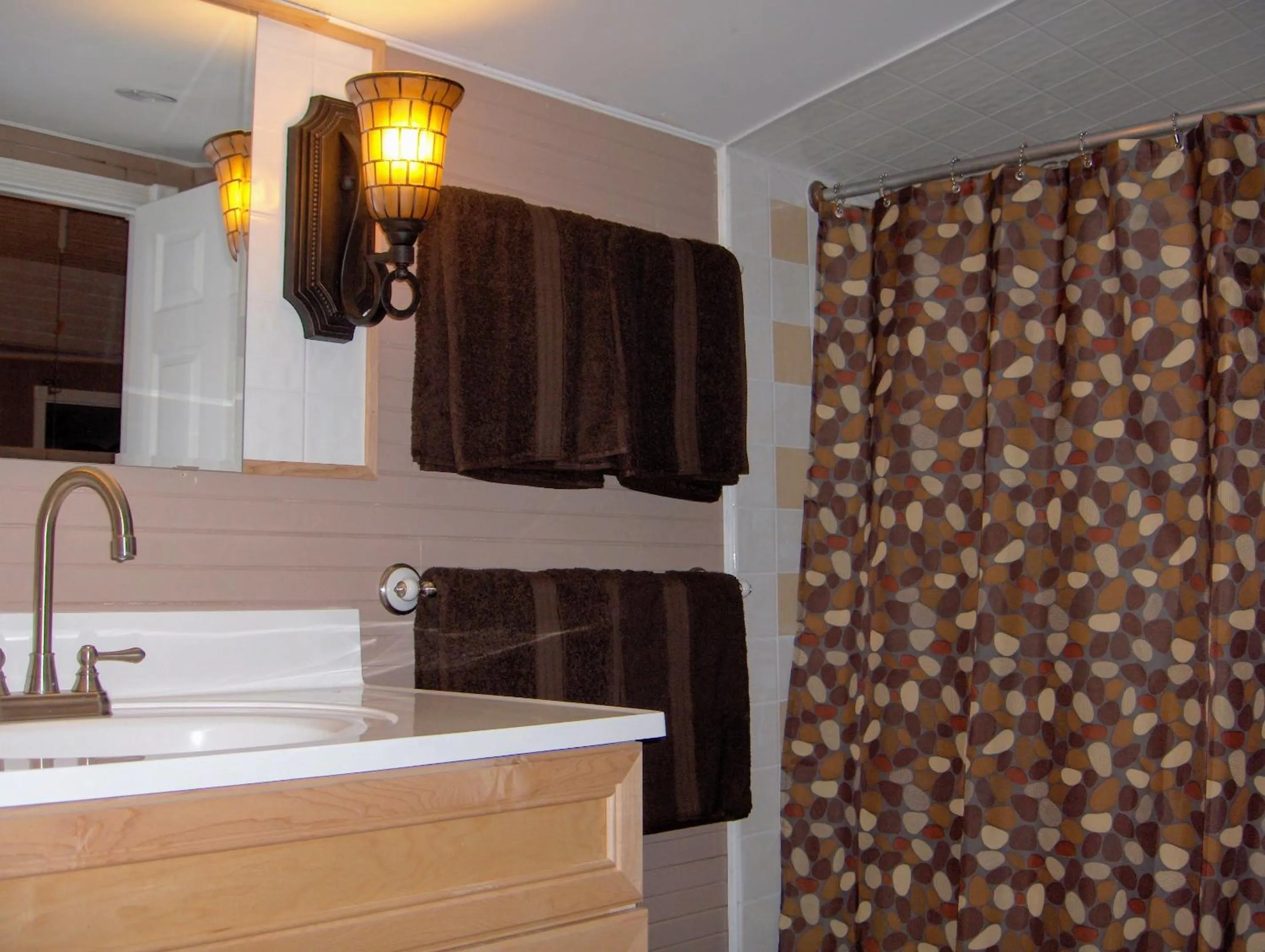 Bathroom in Historic 1920s Cabin