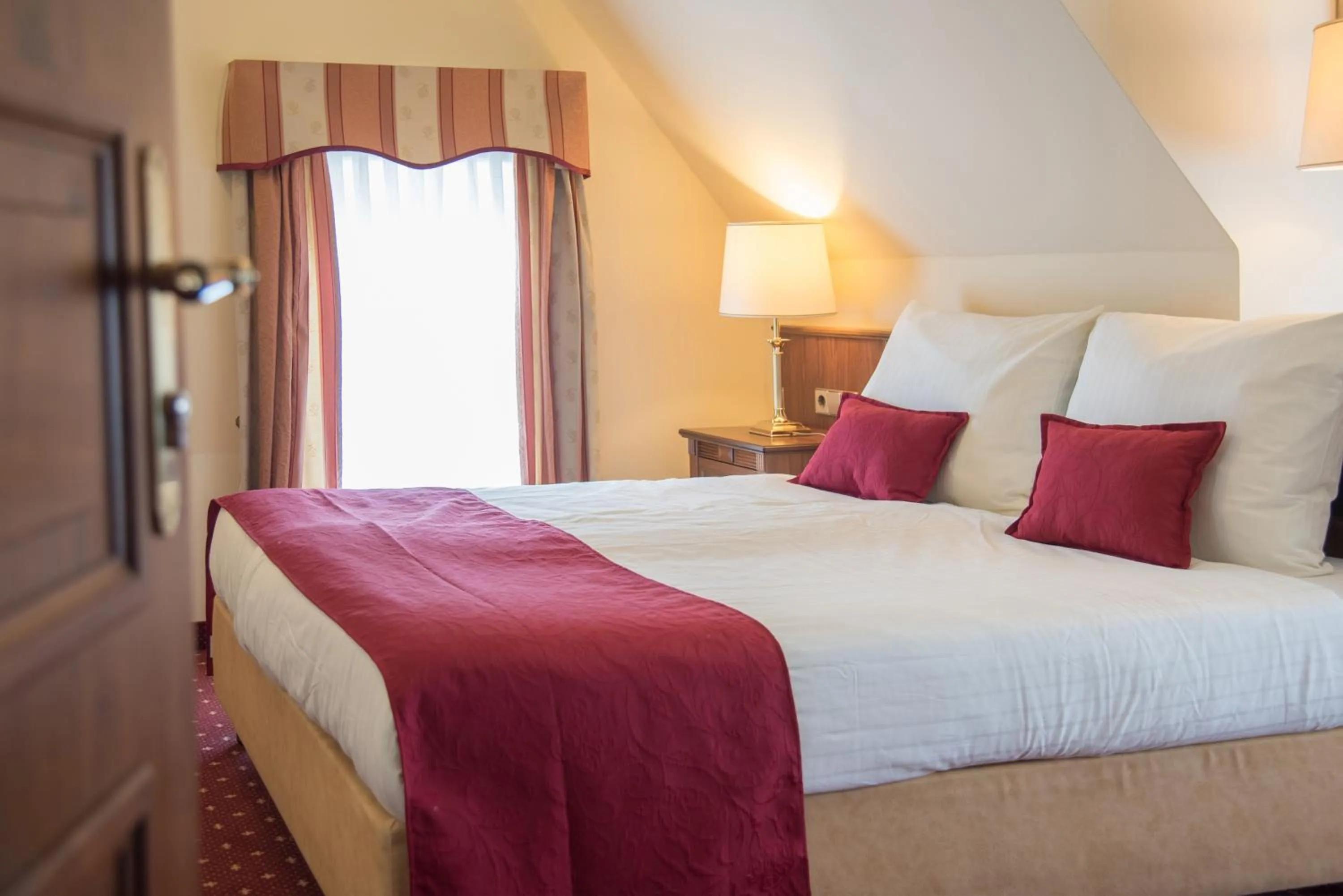 Bed in Landhotel Zum Hessenpark