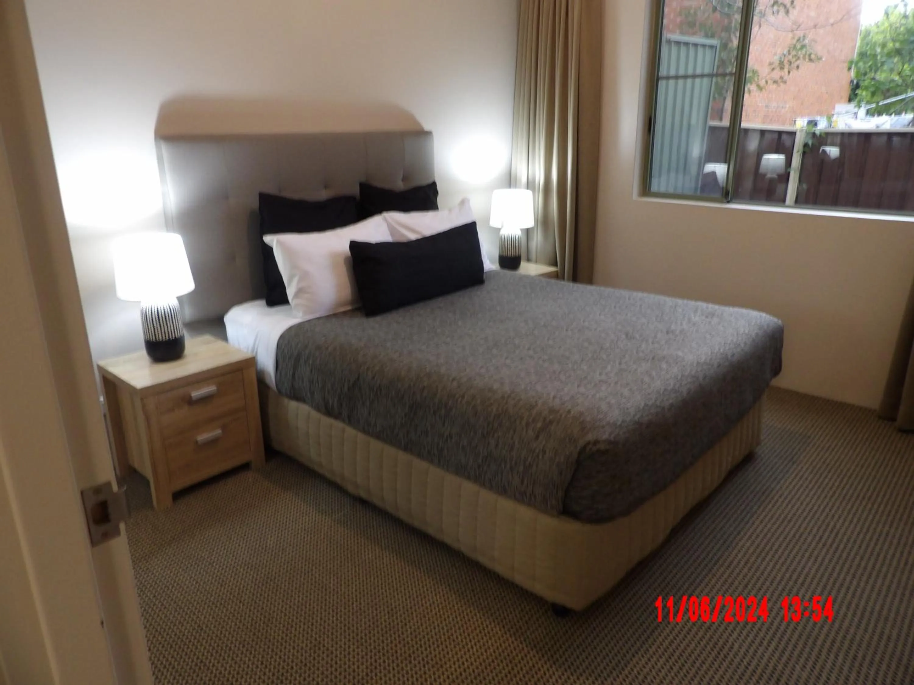 Bedroom, Bed in The Belmore Apartments Hotel