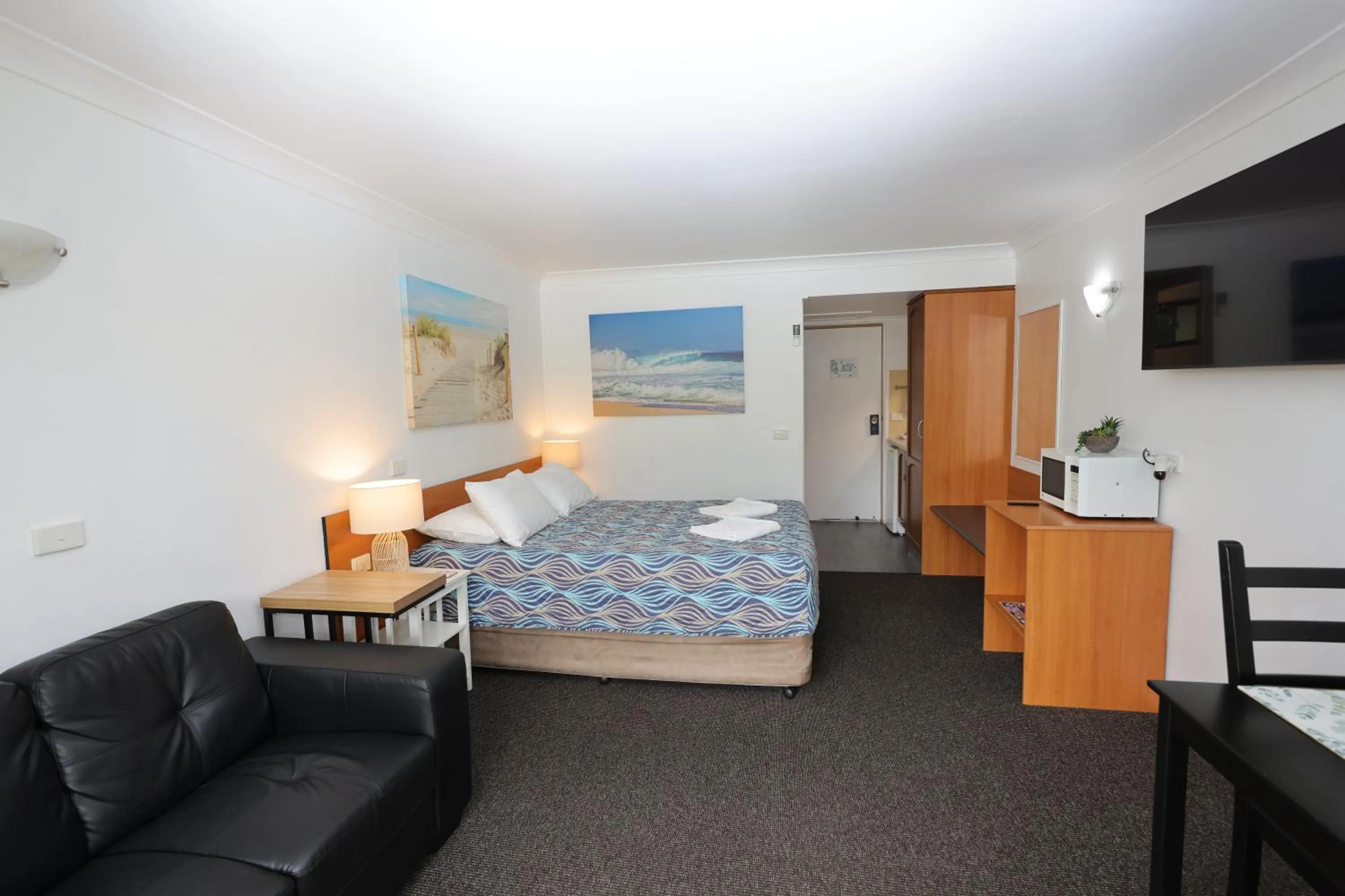 Bed in Town Beach Motor Inn Port Macquarie