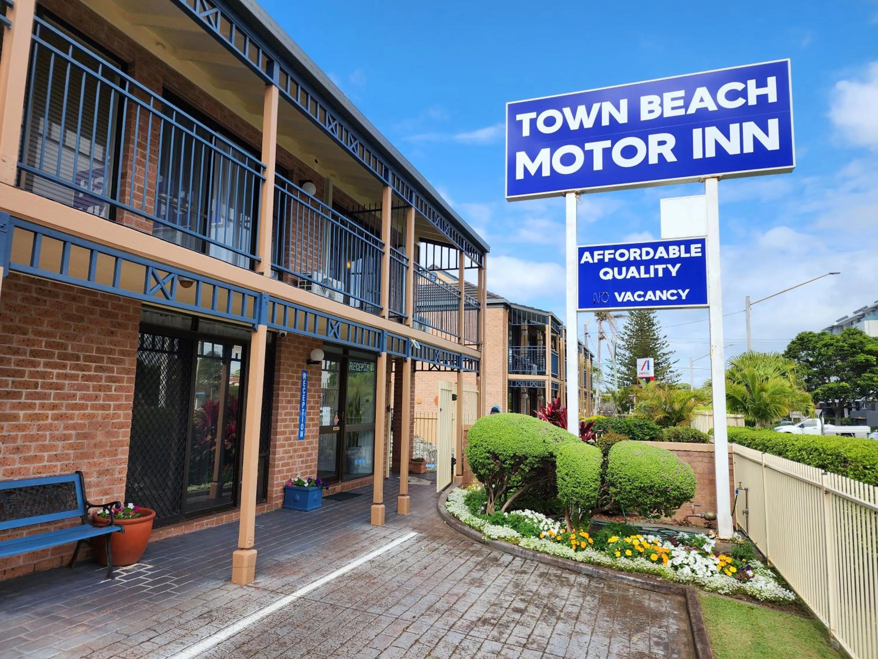 Property building in Town Beach Motor Inn Port Macquarie