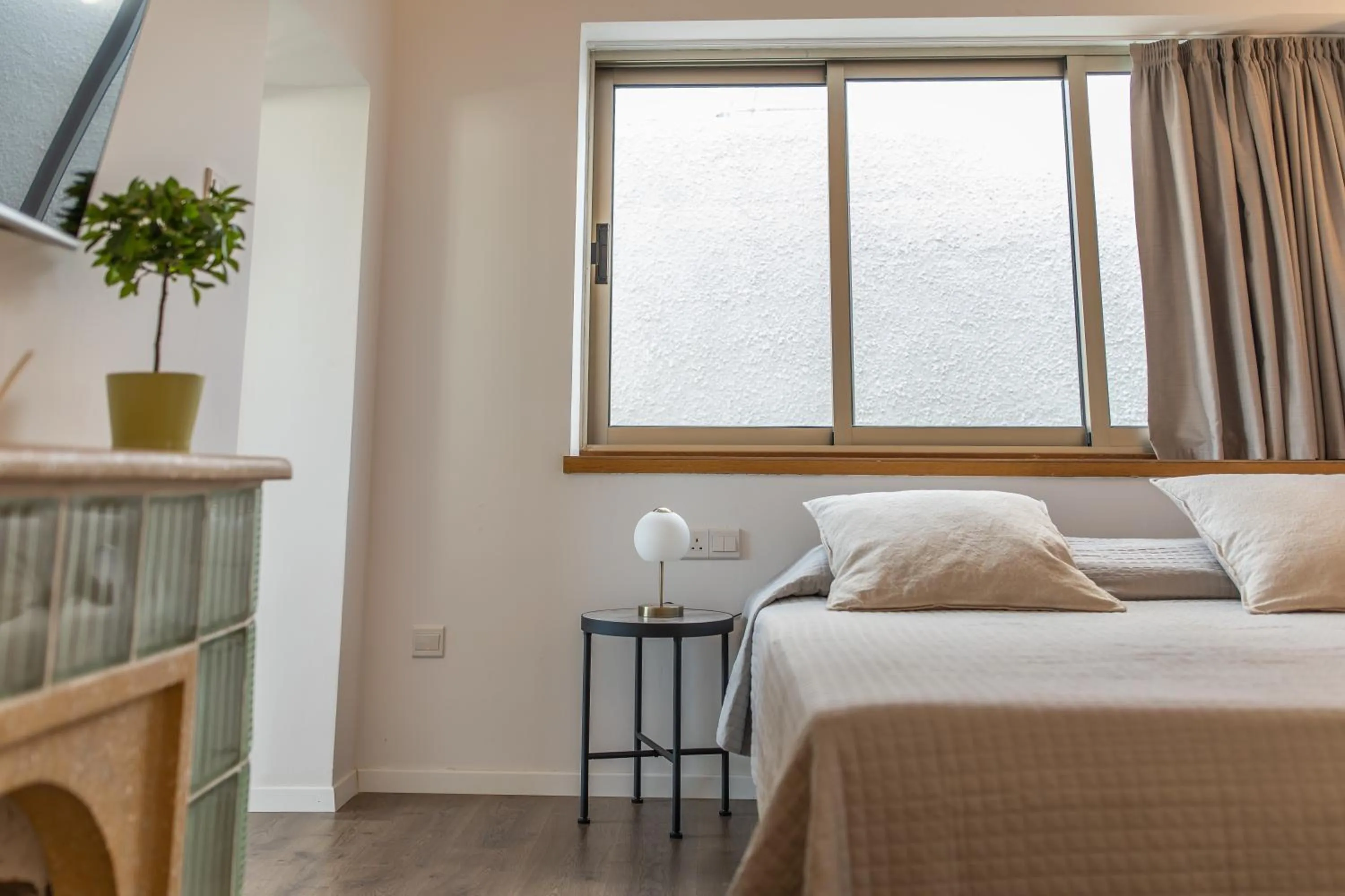 TV and multimedia, Bed in Rooms - Unique staying in Paphos Centre