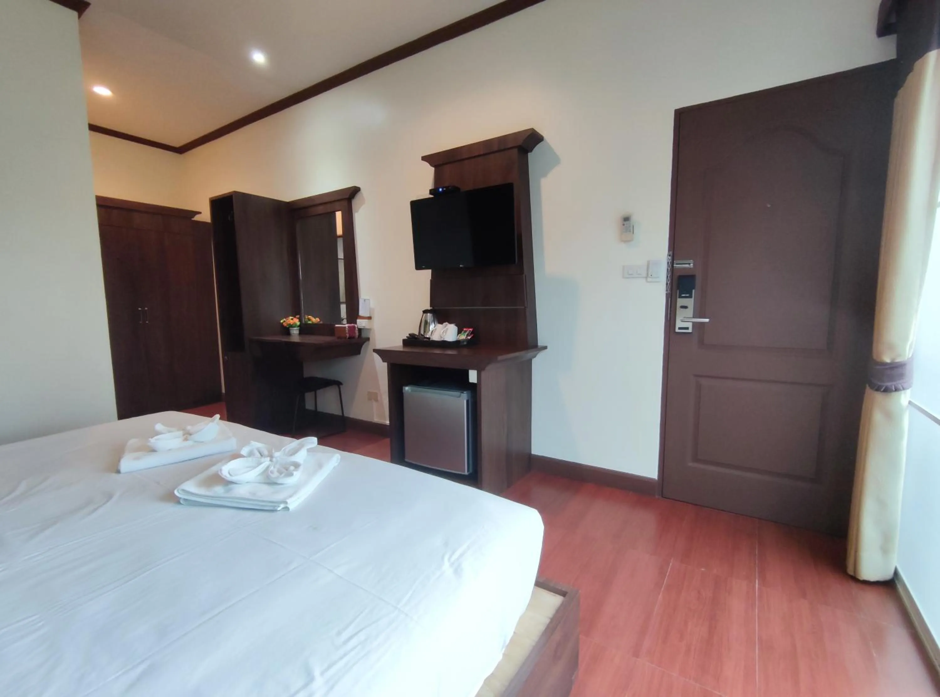 TV and multimedia, Bed in Baantip Suantong