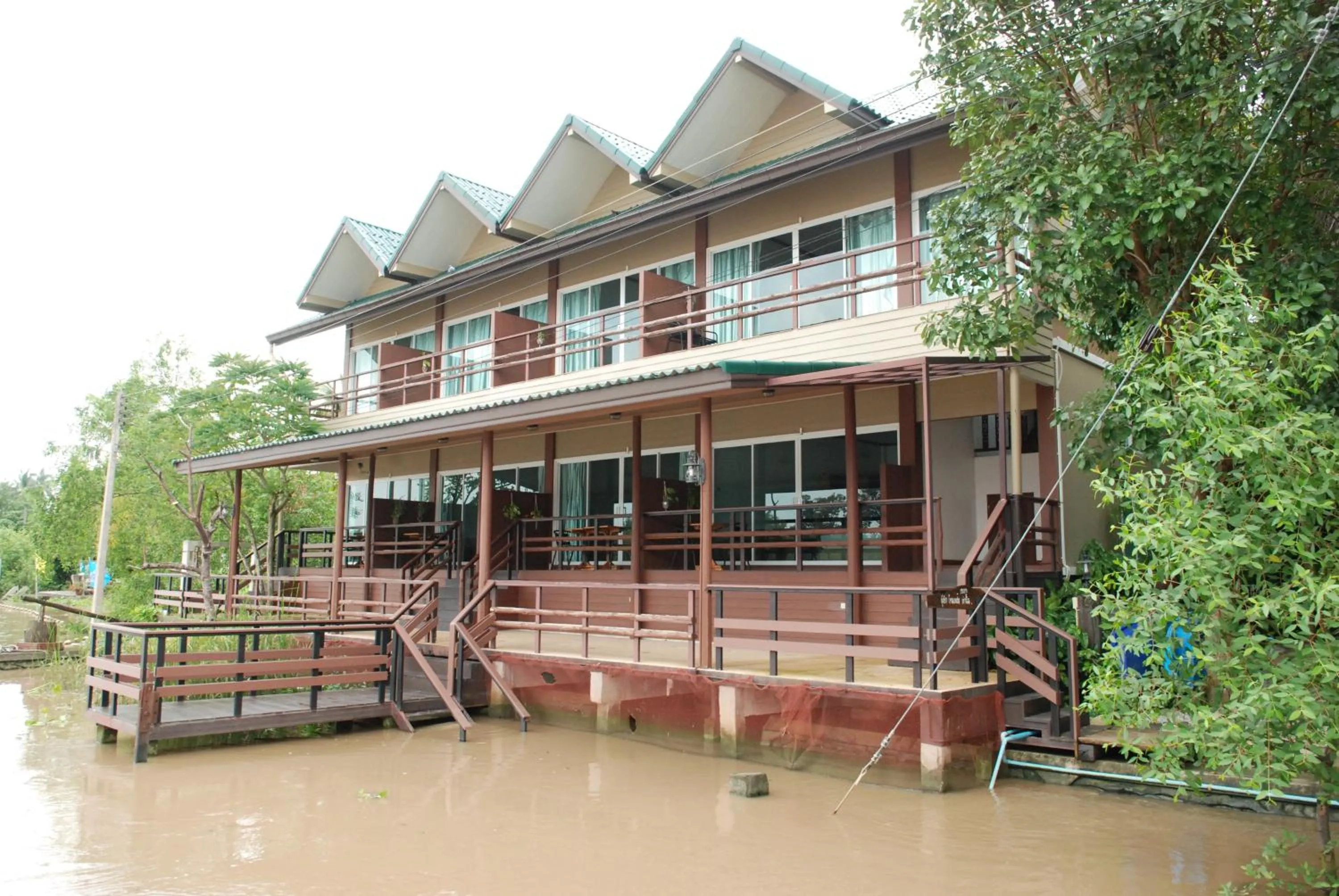 River view in Baantip Suantong