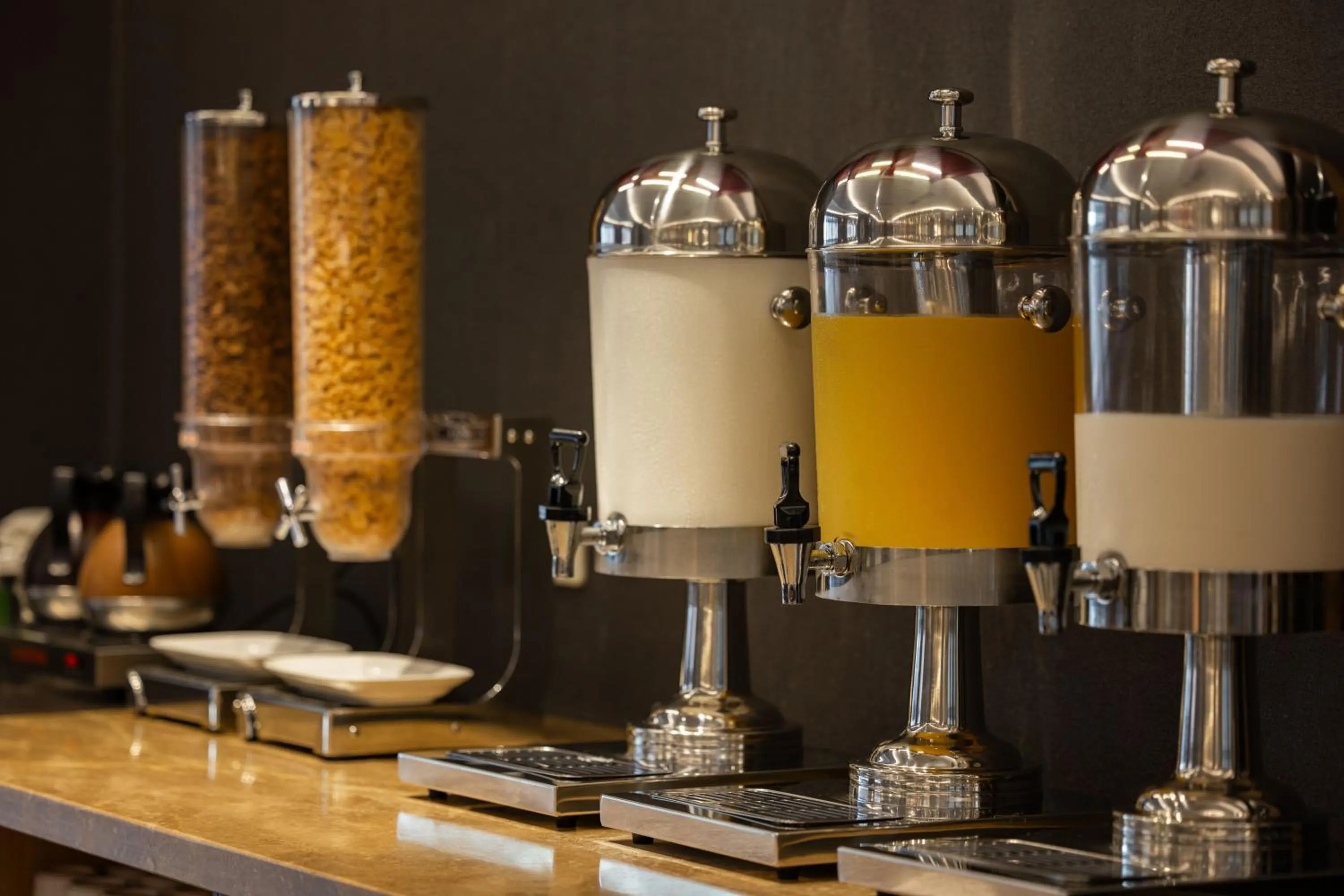 Food and drinks in Kindness Hotel - Qixian