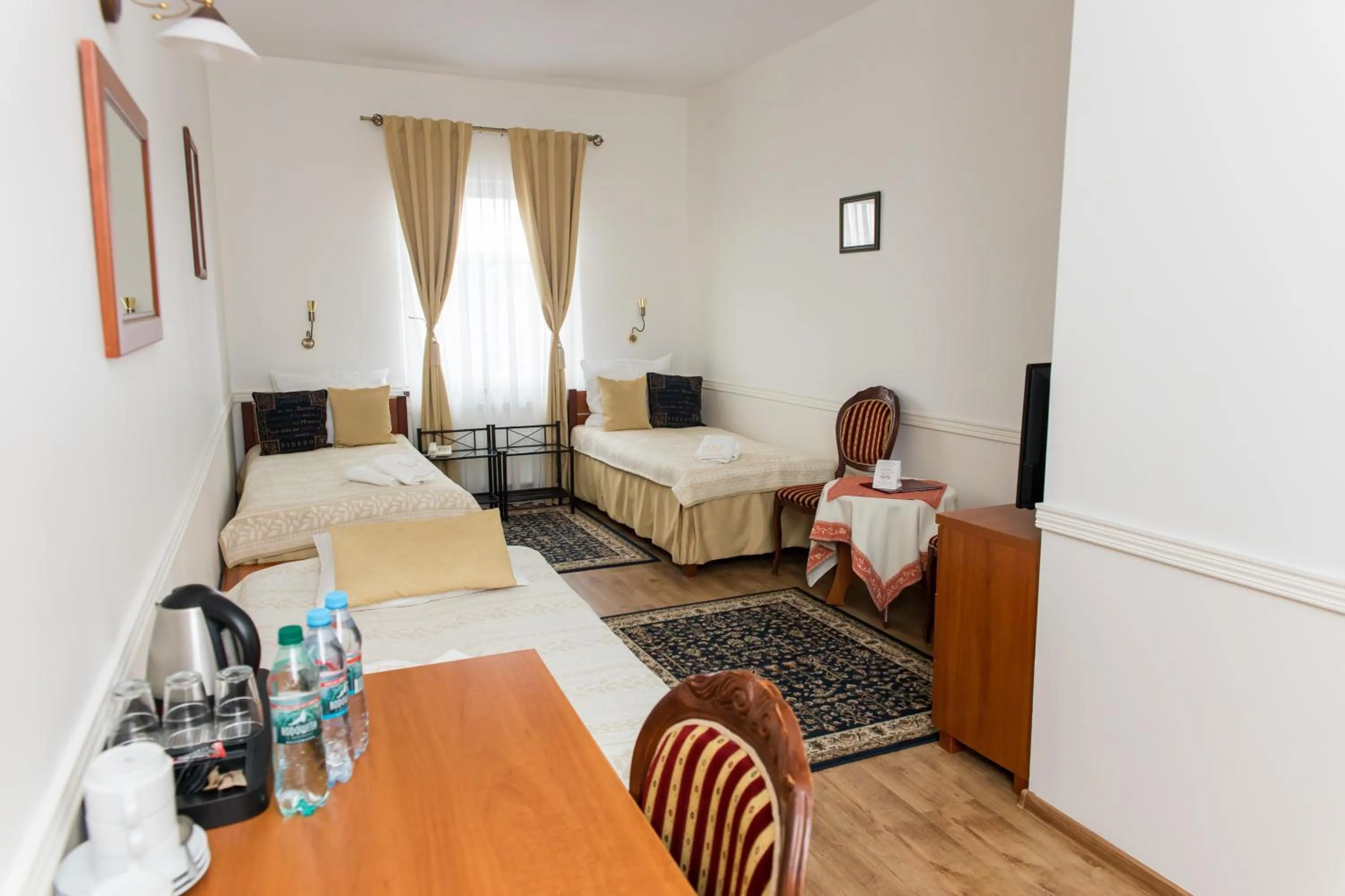 Bed in Hotel Napoleon