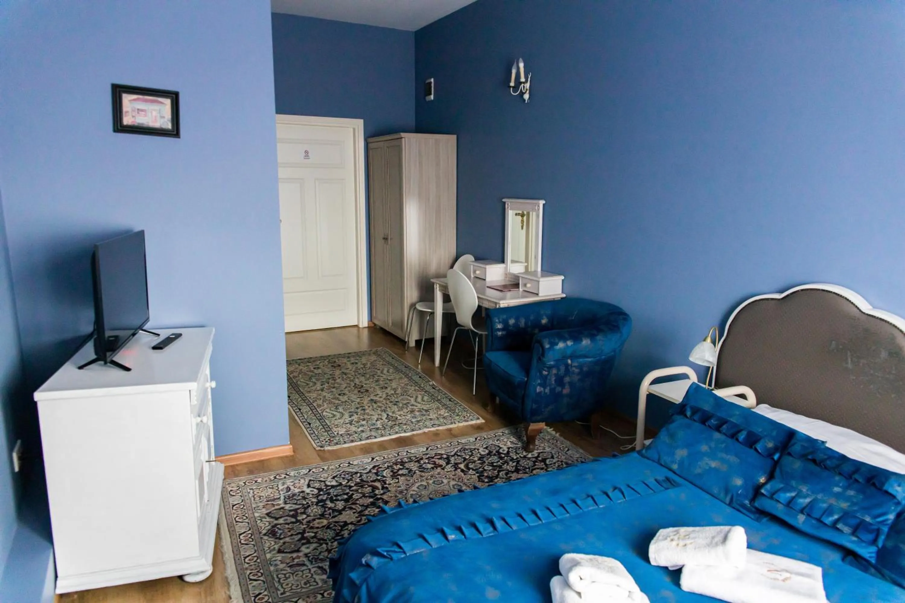 Bed in Hotel Napoleon