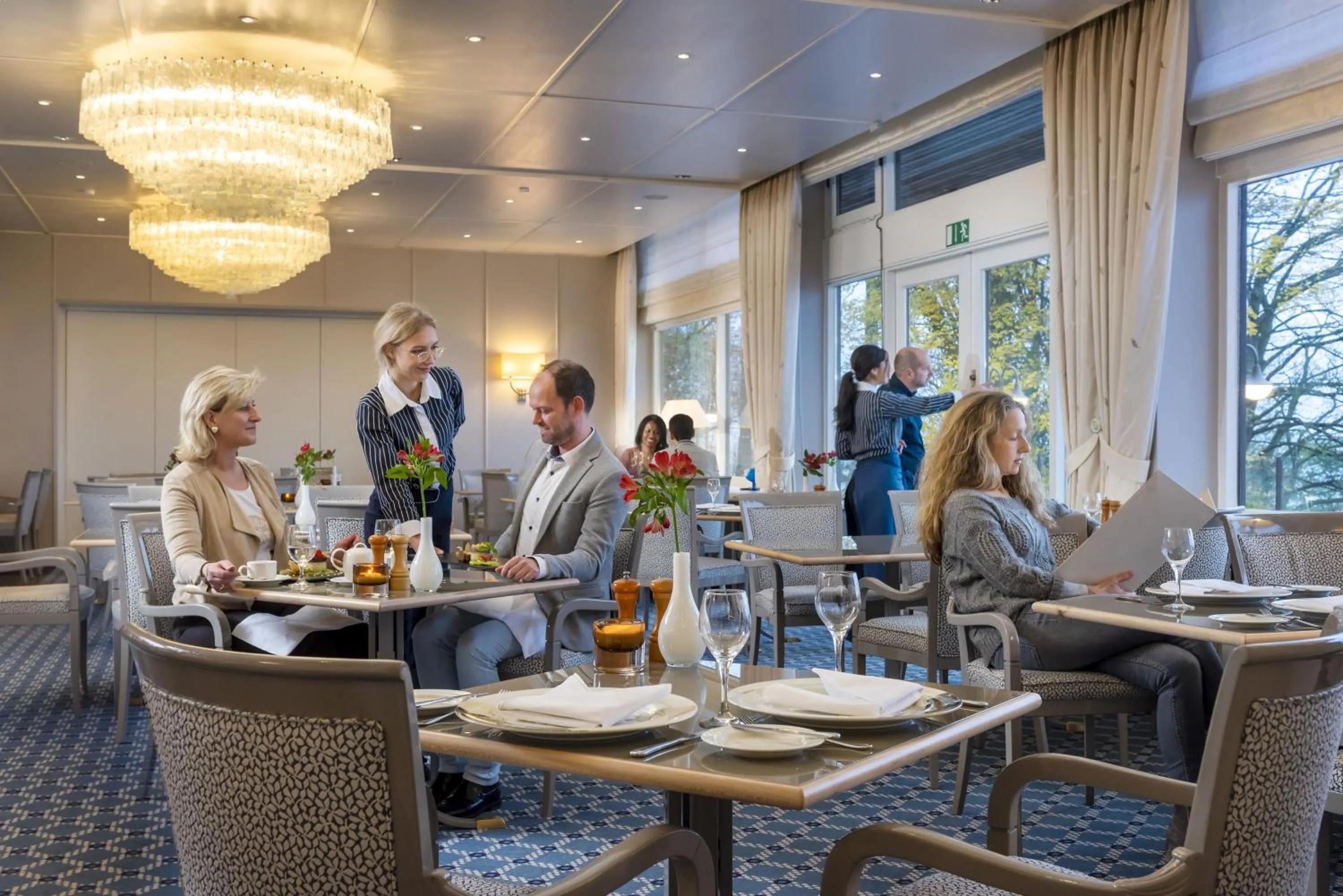 Restaurant/places to eat in Maritim Hotel Bellevue Kiel