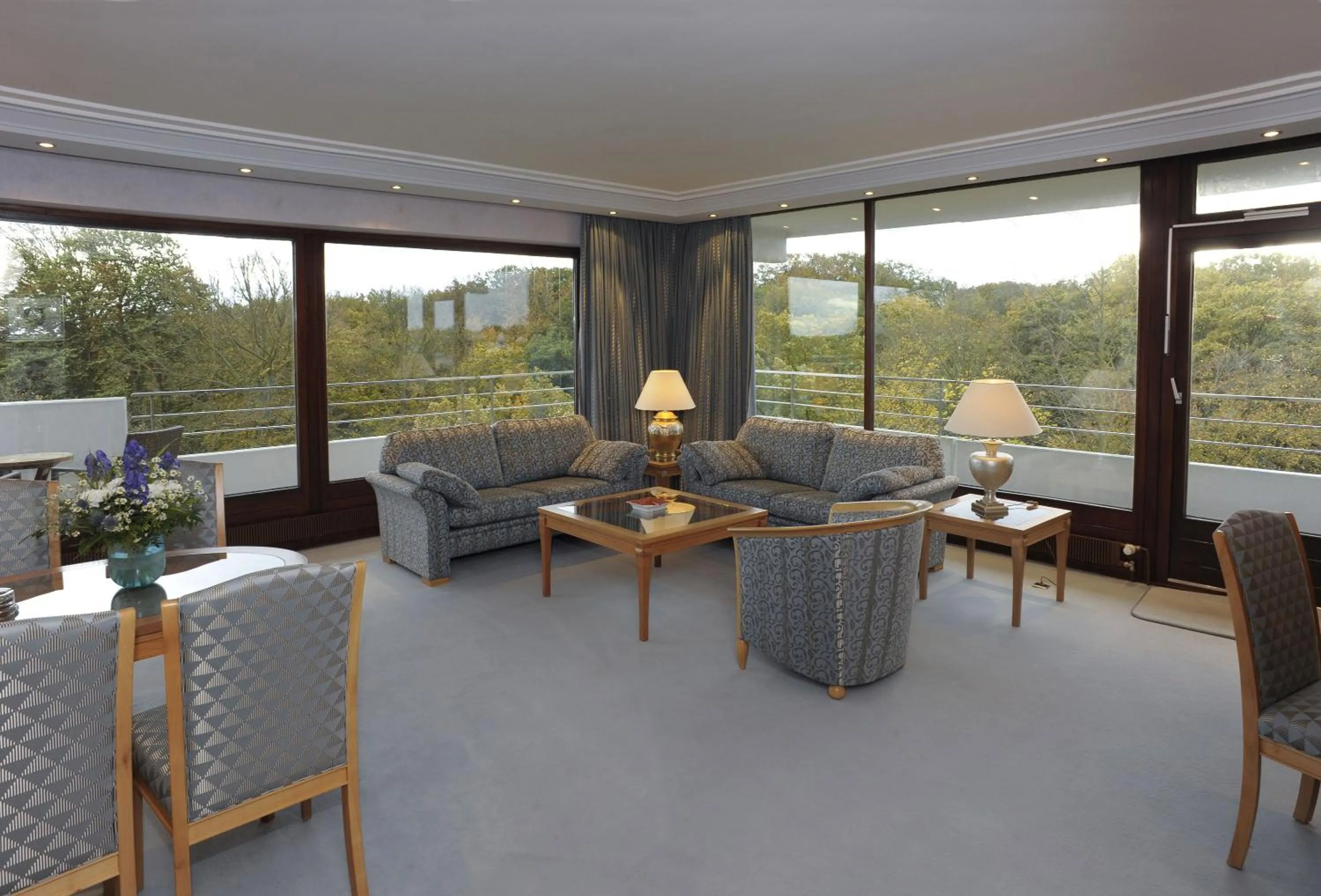 Living room in Maritim Hotel Bellevue Kiel