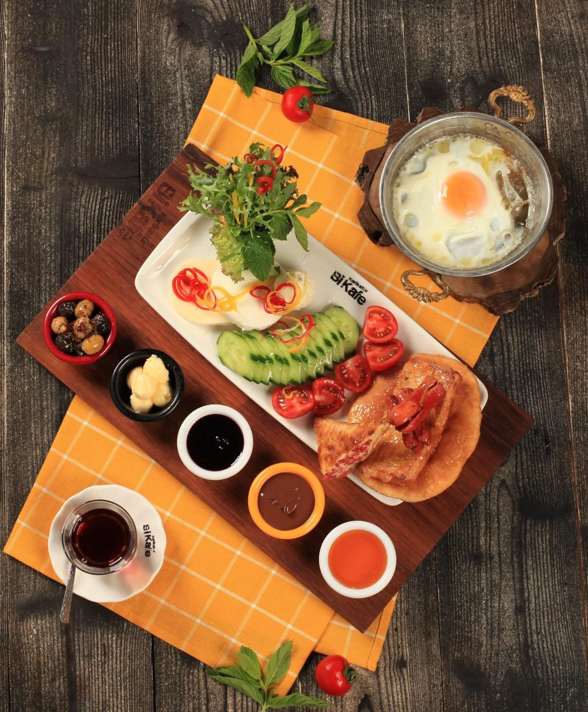 Property building in Karikatür Bi Hotel