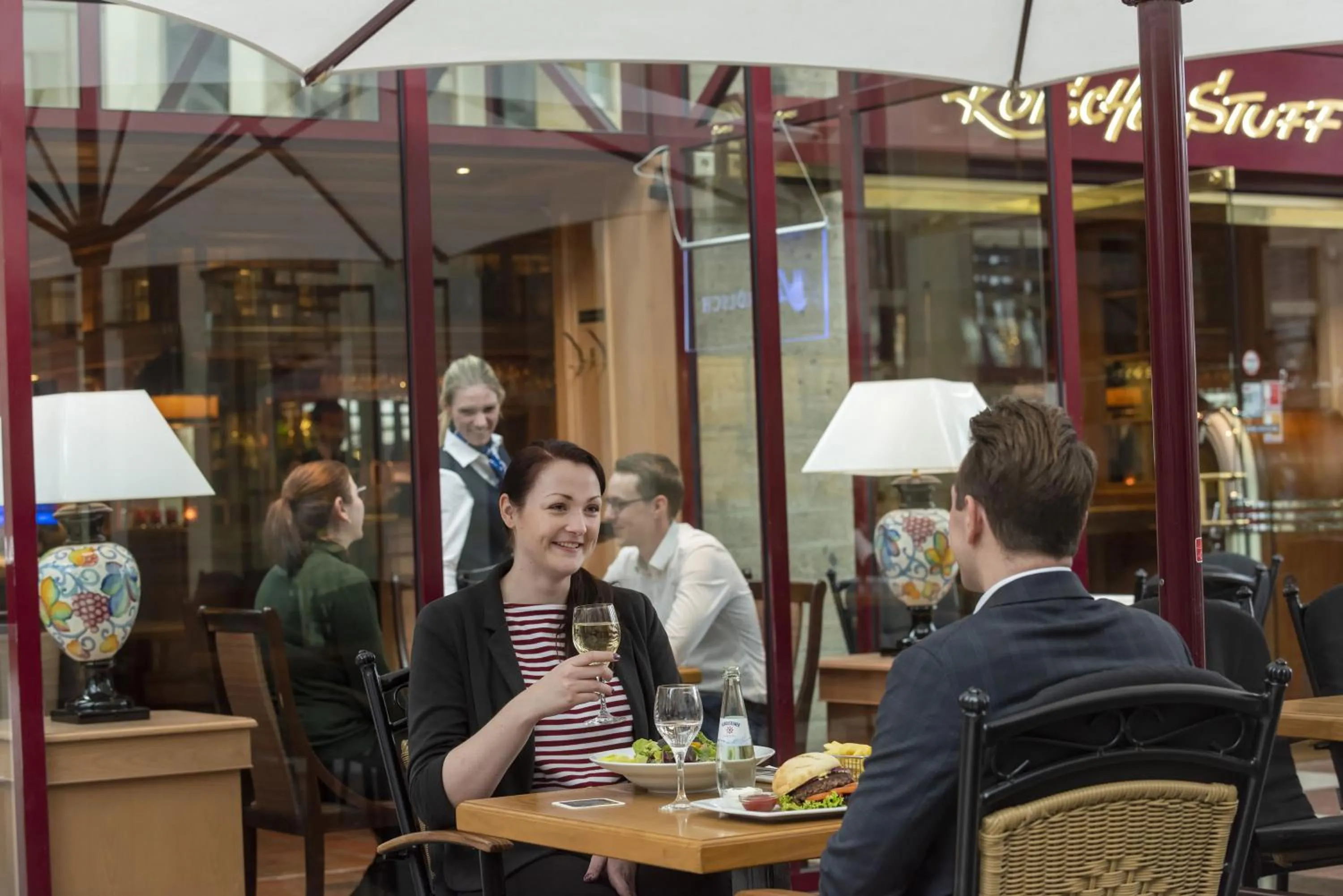 Restaurant/places to eat in Maritim Hotel Köln